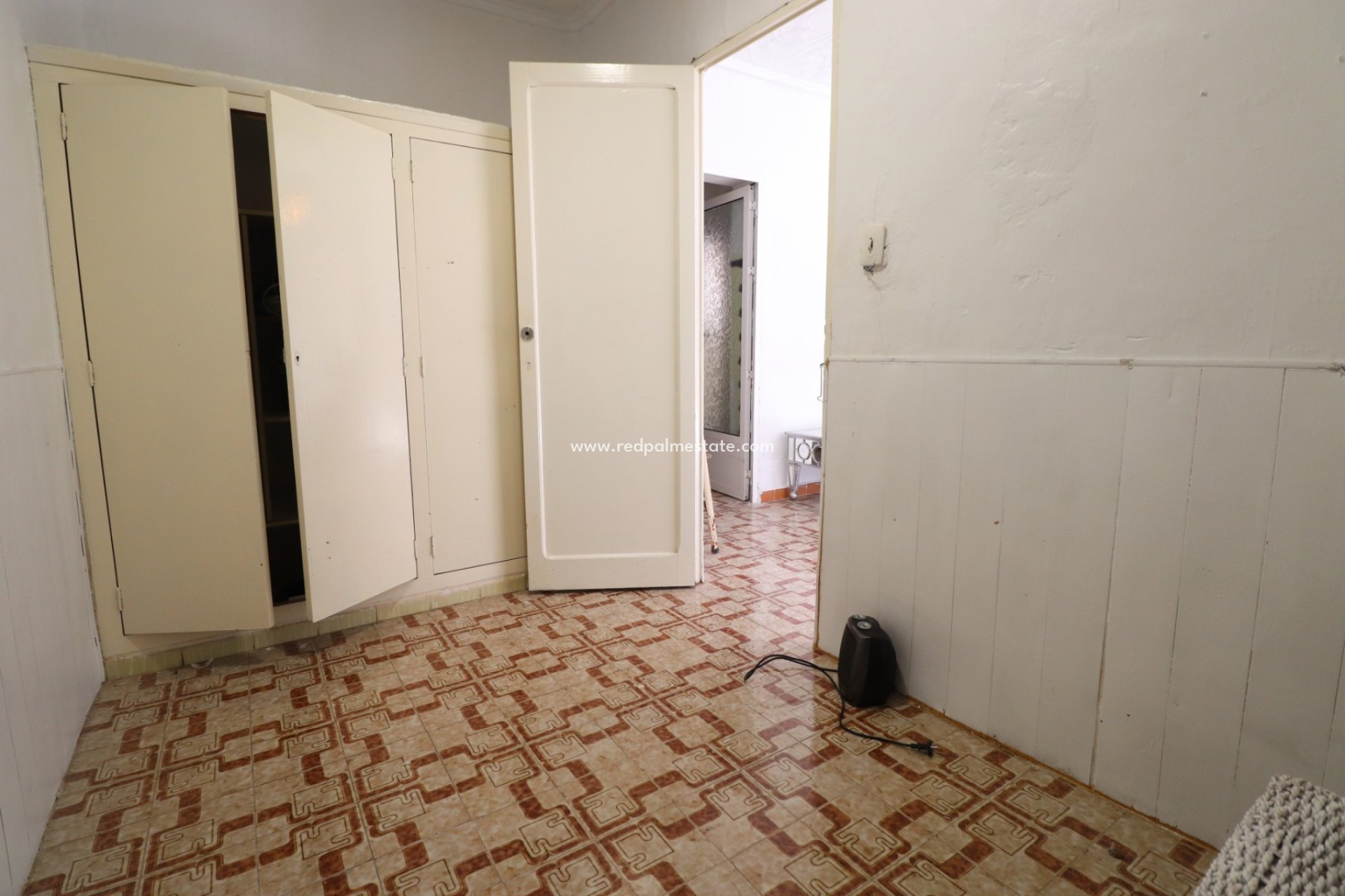 Återförsäljning - Bungalow -
Benijofar