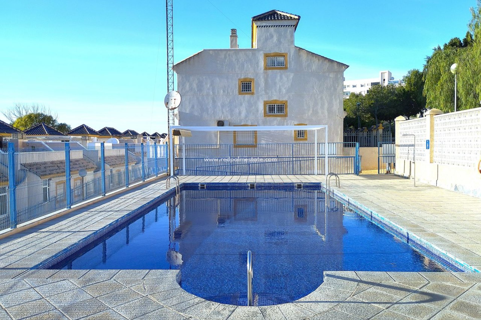 Återförsäljning - Bungalow -
Guardamar del Segura - El Eden