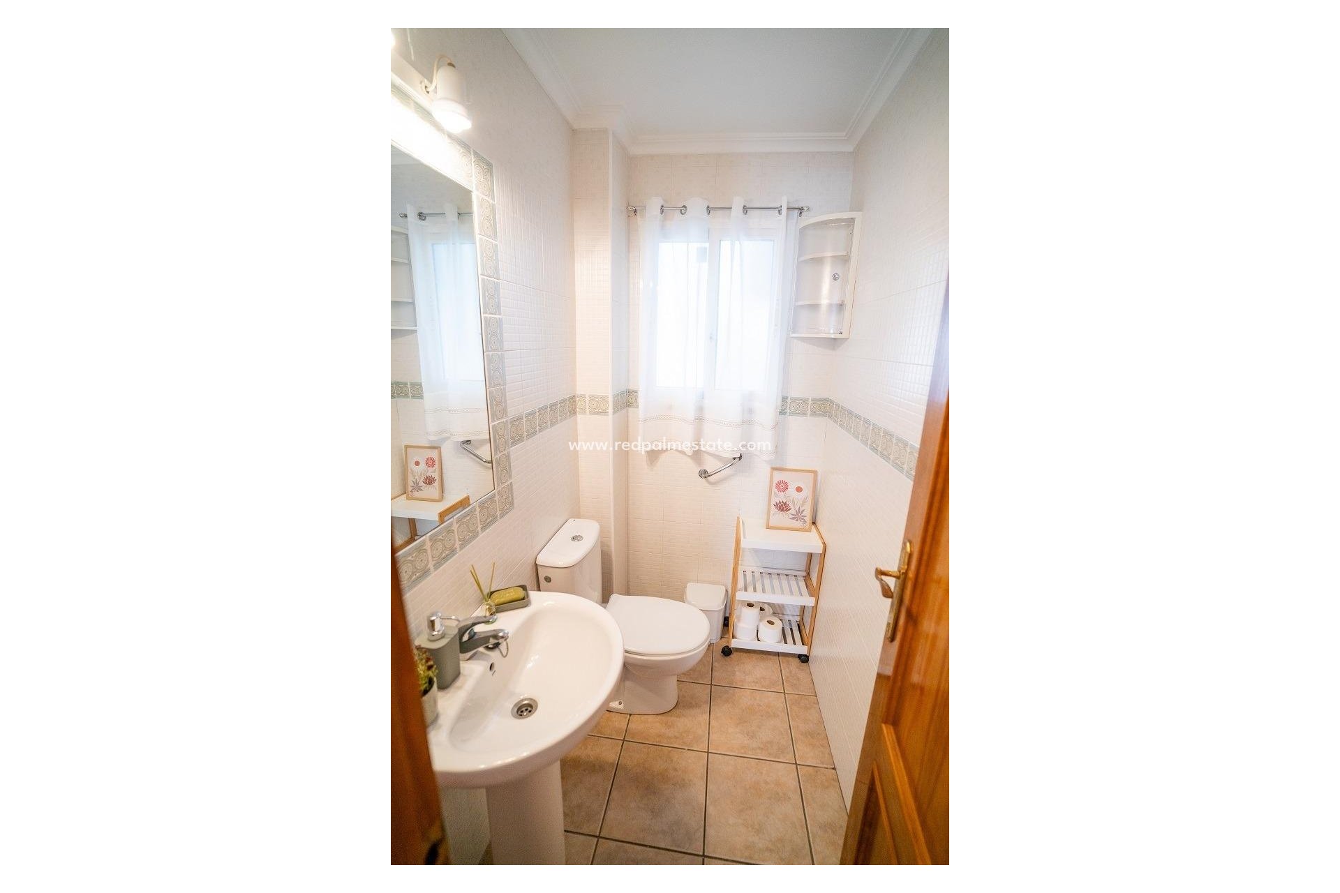 Återförsäljning - Bungalow -
Orihuela Costa - Cabo Roig