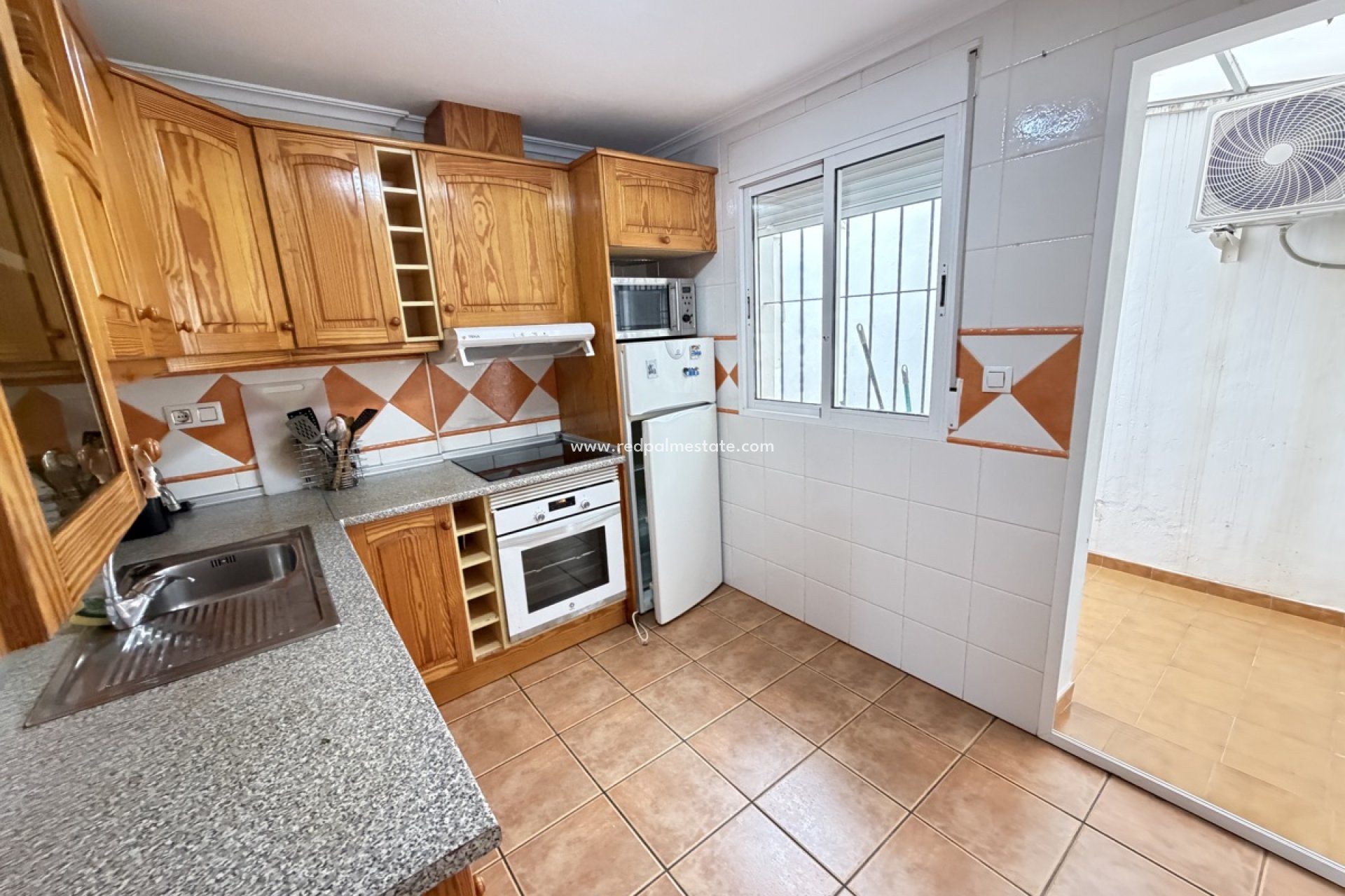 Återförsäljning - Bungalow -
Orihuela Costa - Cabo Roig