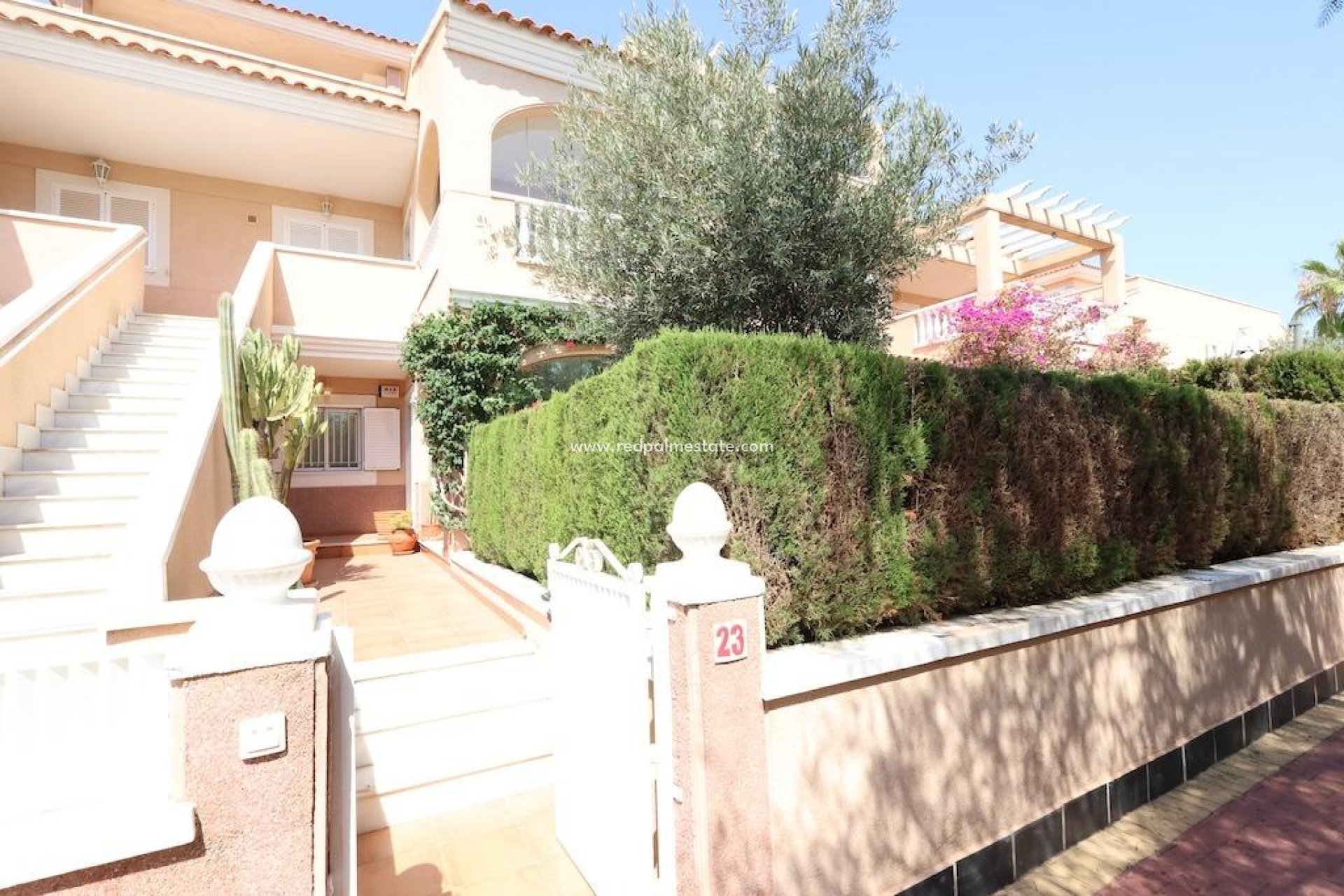 Återförsäljning - Bungalow -
Orihuela Costa - Costa Blanca