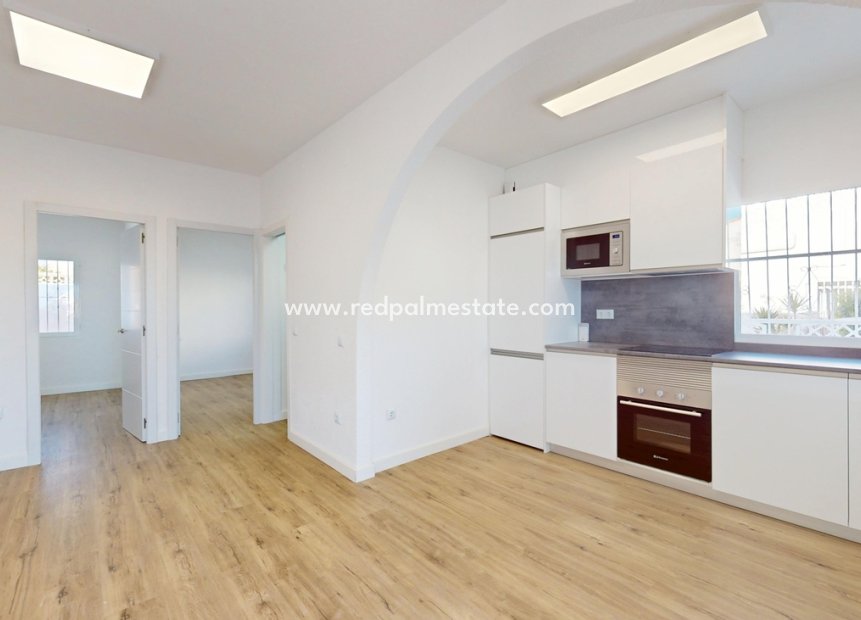 Återförsäljning - Bungalow -
Orihuela Costa - Costa Blanca