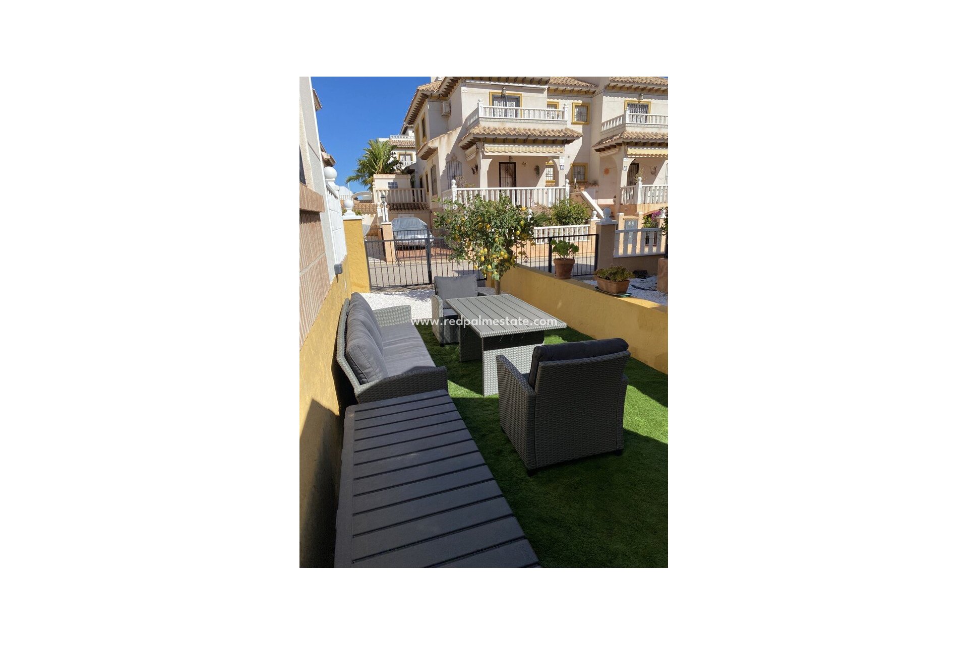 Återförsäljning - Bungalow -
Orihuela Costa - Costa Blanca