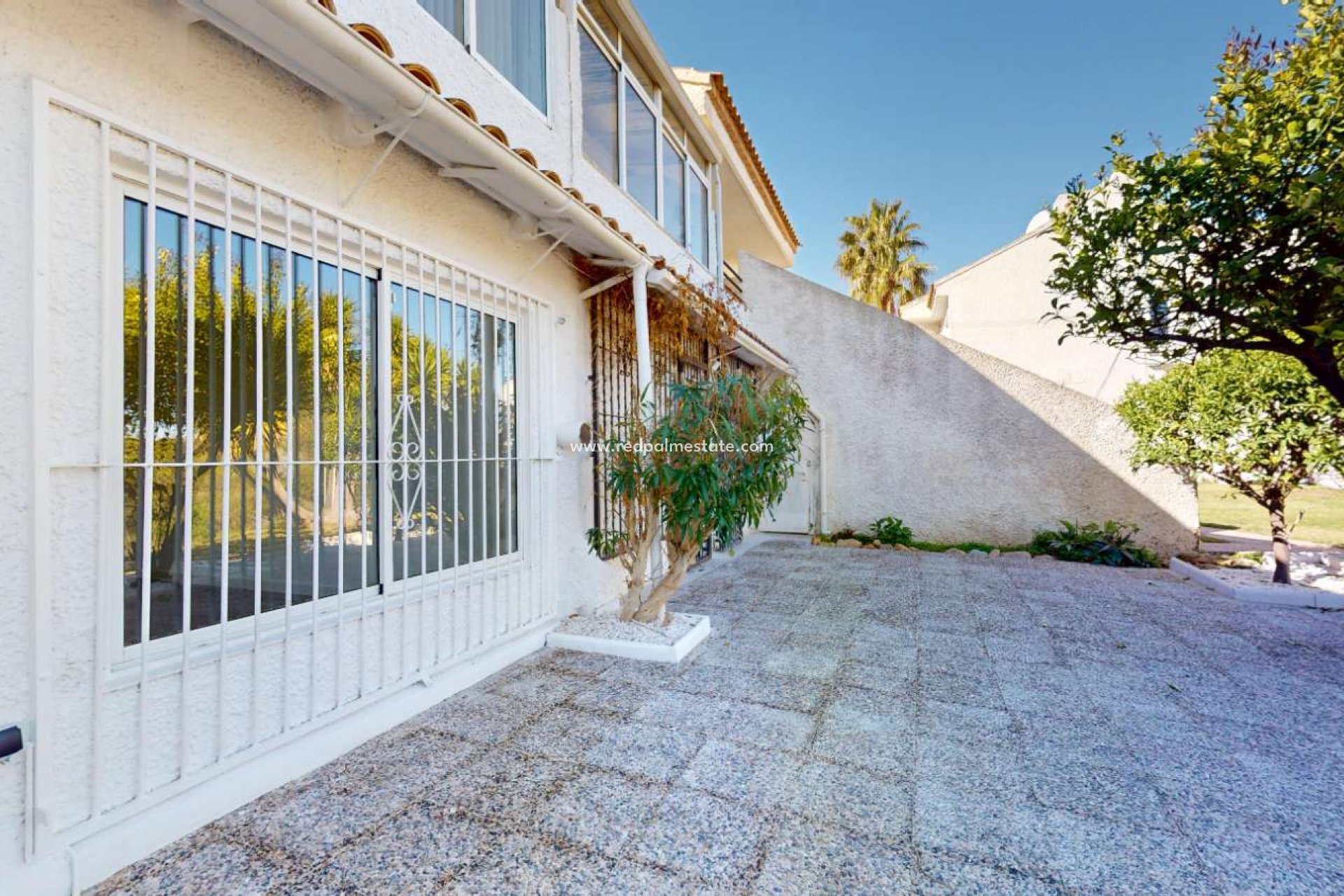 Återförsäljning - Bungalow -
Orihuela Costa - Inland