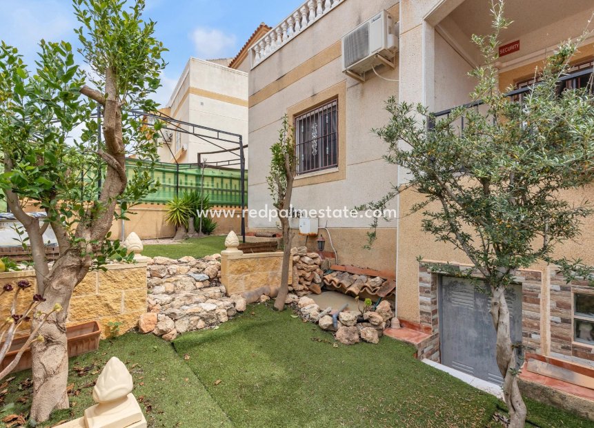 Återförsäljning - Bungalow -
Orihuela Costa - La Florida