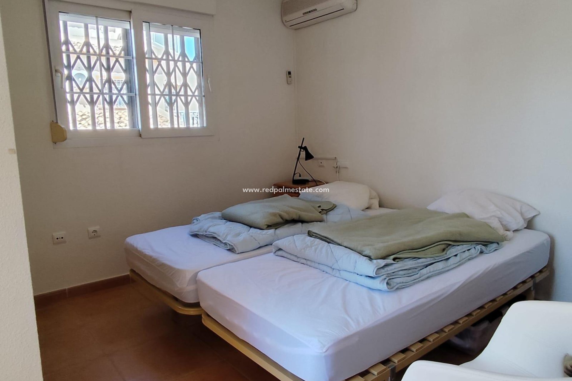 Återförsäljning - Bungalow -
Orihuela Costa - La Florida