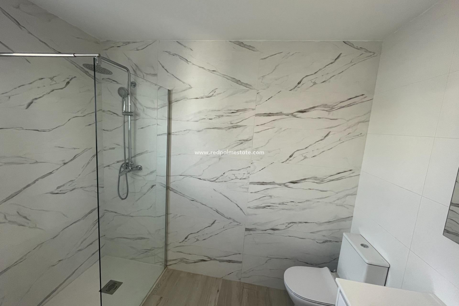 Återförsäljning - Bungalow -
Orihuela Costa - La Regia