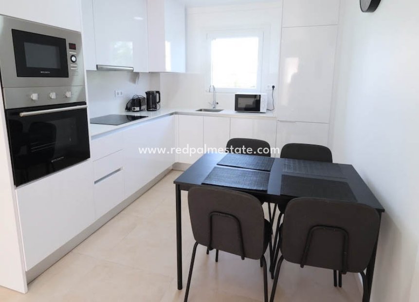 Återförsäljning - Bungalow -
Orihuela Costa - La Zenia