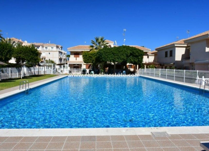Återförsäljning - Bungalow -
Orihuela Costa - La Zenia