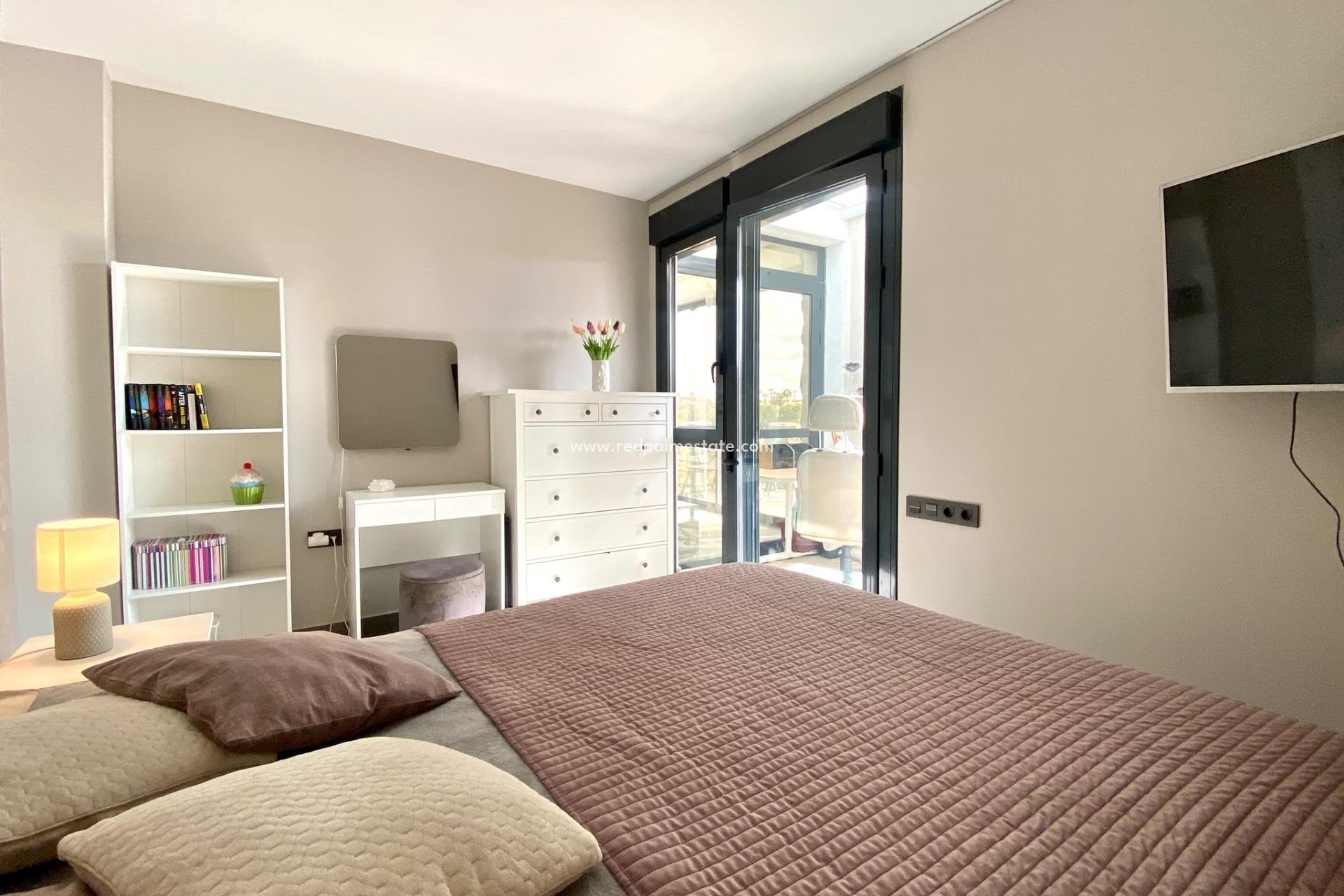 Återförsäljning - Bungalow -
Orihuela Costa - Las Ramblas Golf