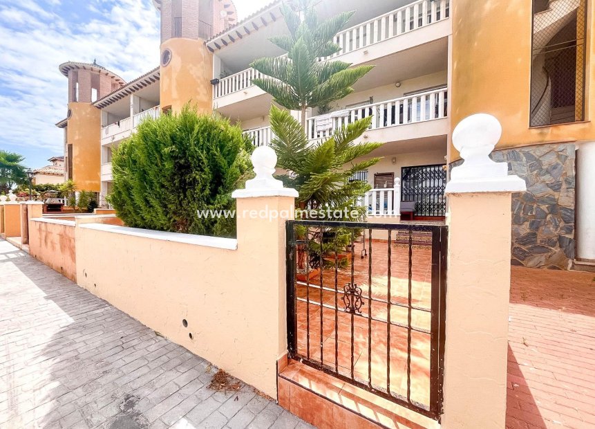Återförsäljning - Bungalow -
Orihuela Costa - Lomas De Cabo Roig-los Dolses