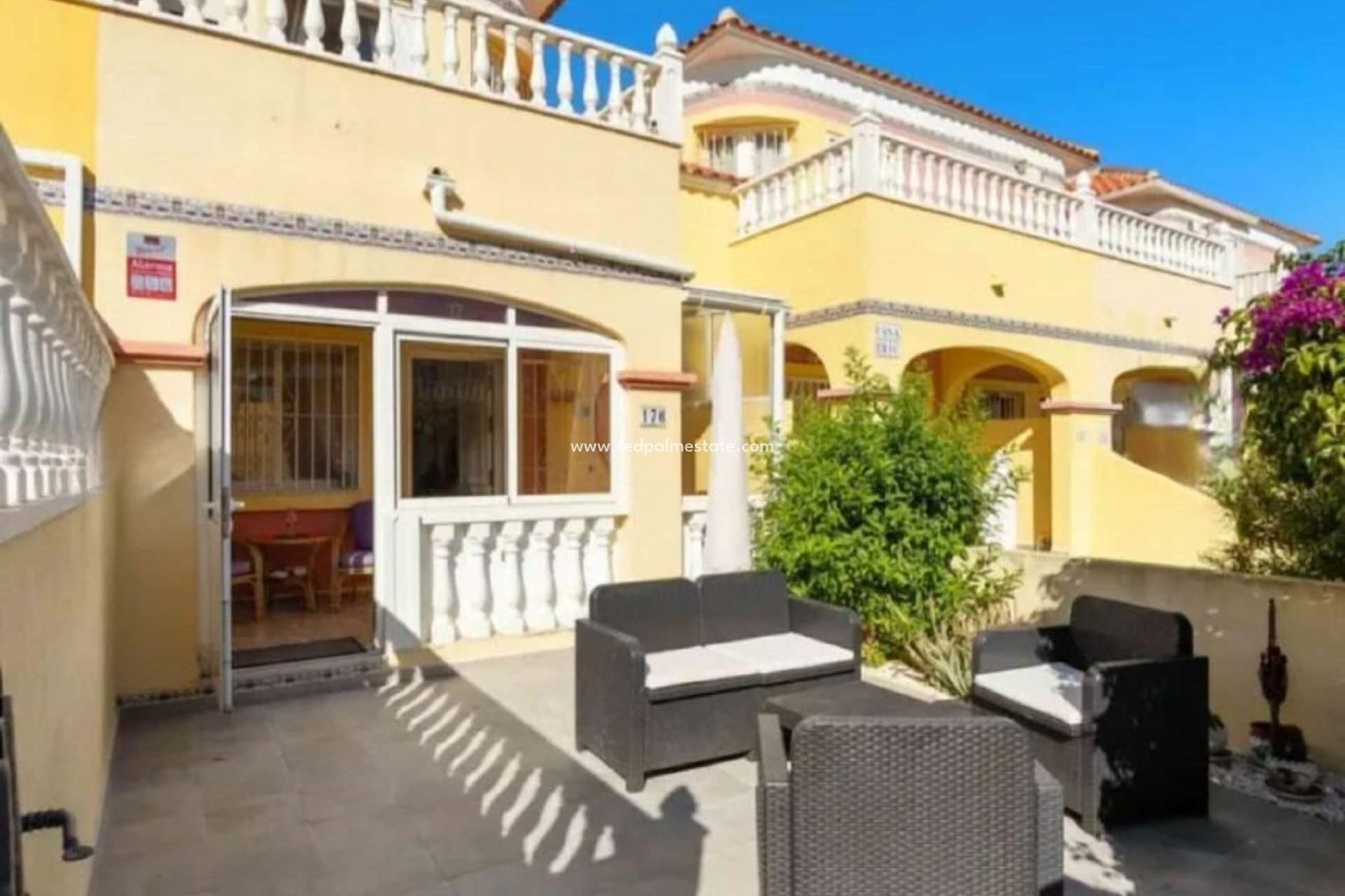 Återförsäljning - Bungalow -
Orihuela Costa - Lomas de Cabo Roig