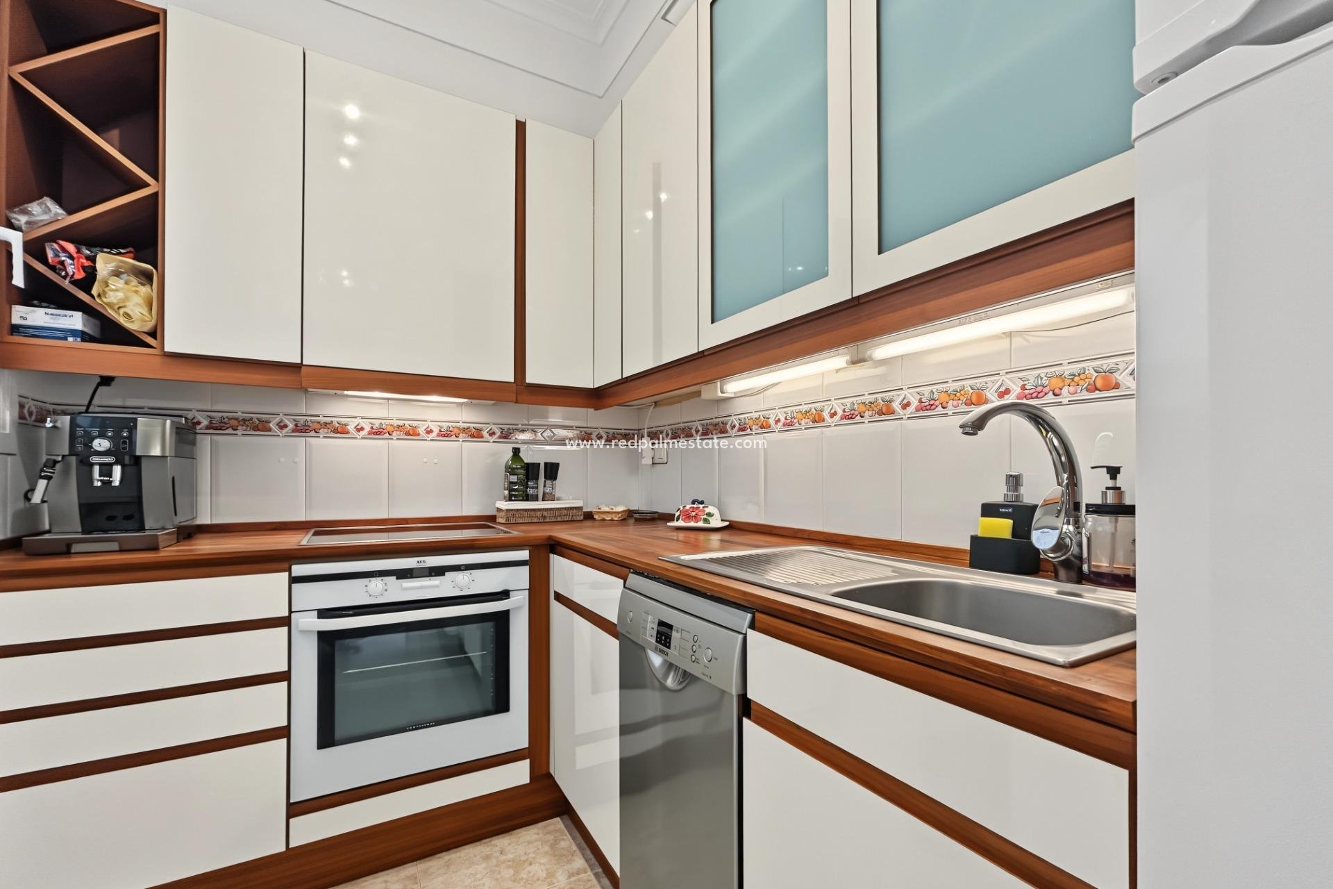 Återförsäljning - Bungalow -
Orihuela Costa - Lomas De Don Juan