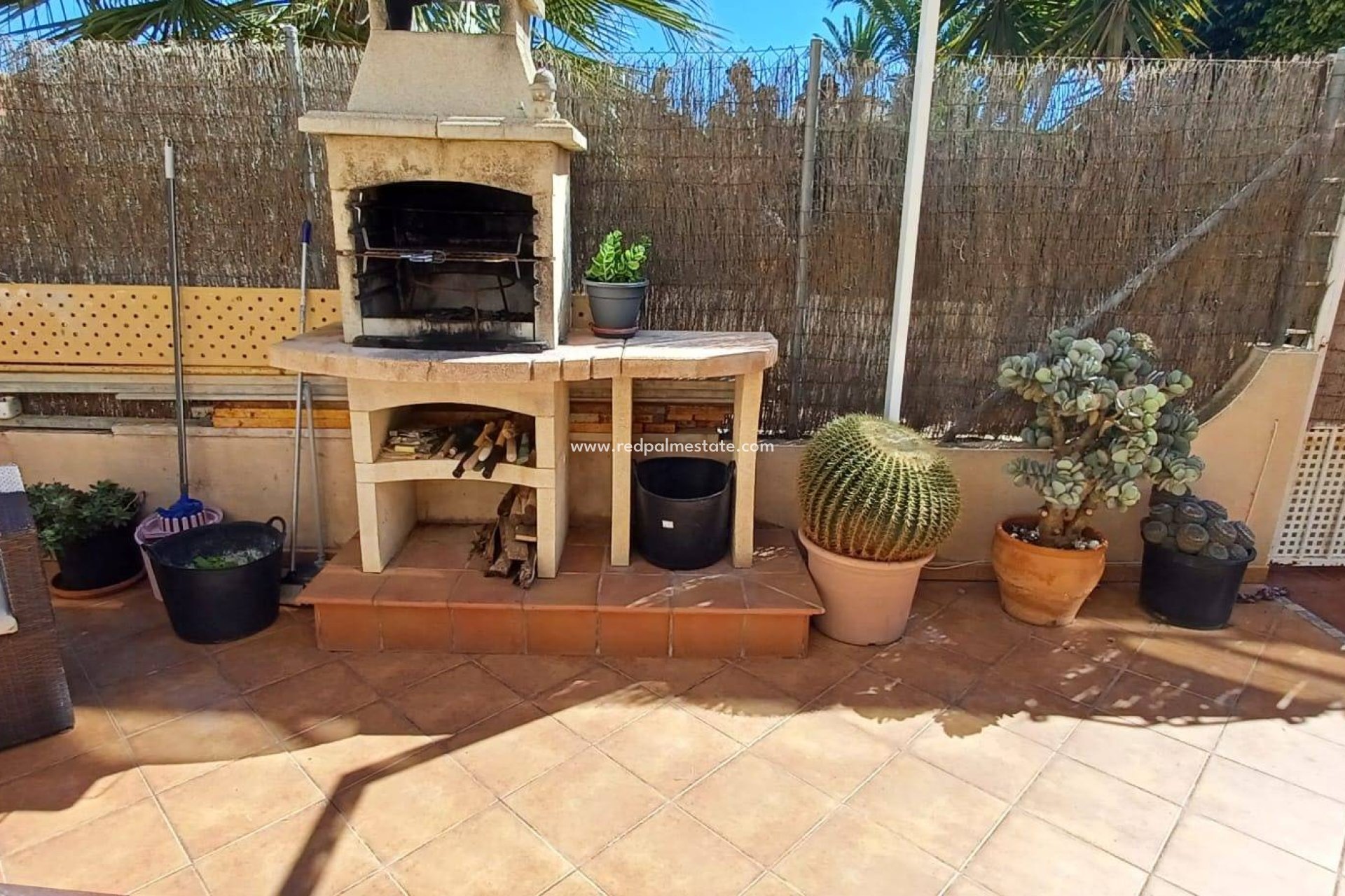 Återförsäljning - Bungalow -
Orihuela Costa - Los Almendros-la Florida