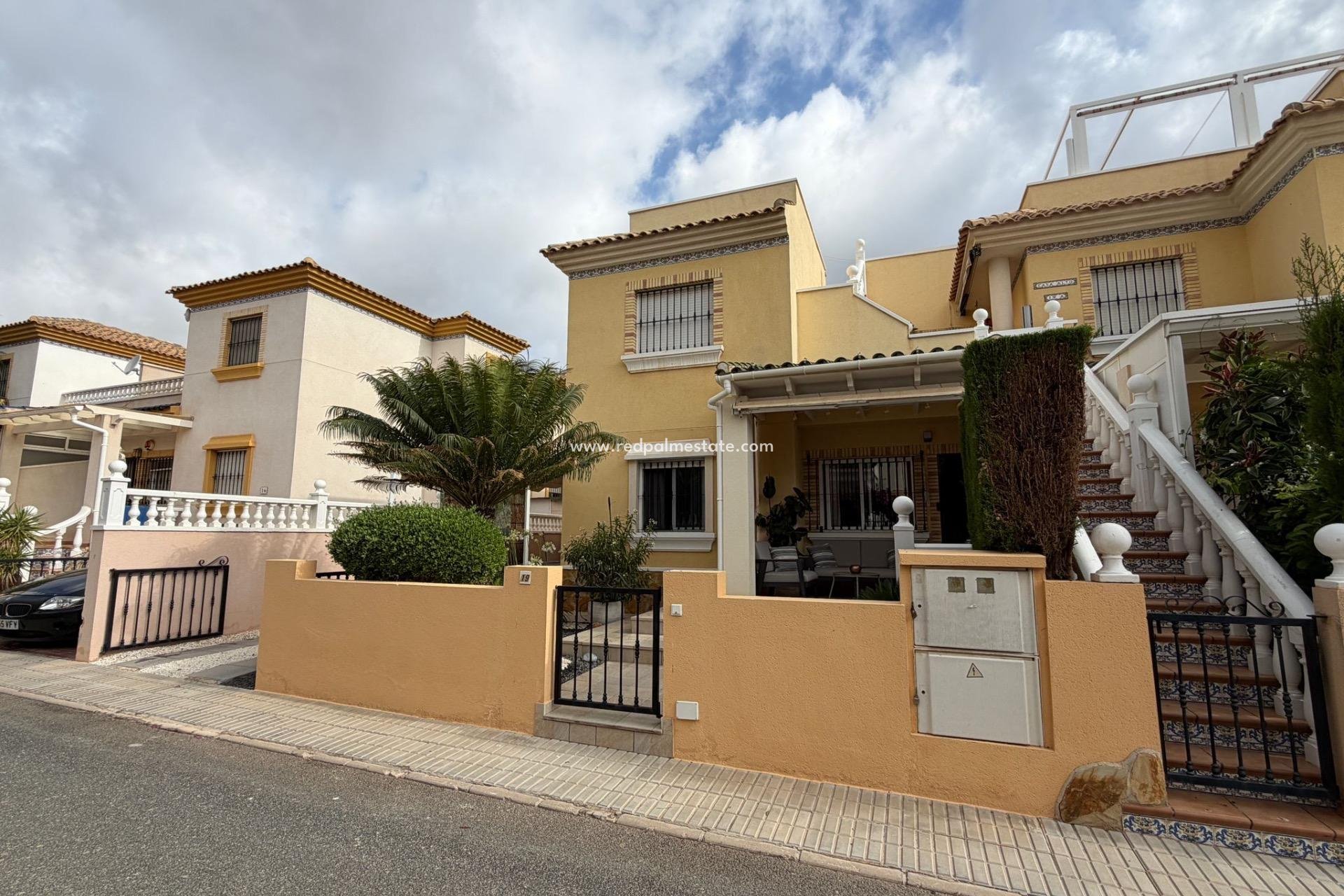Återförsäljning - Bungalow -
Orihuela Costa - Los Dolses