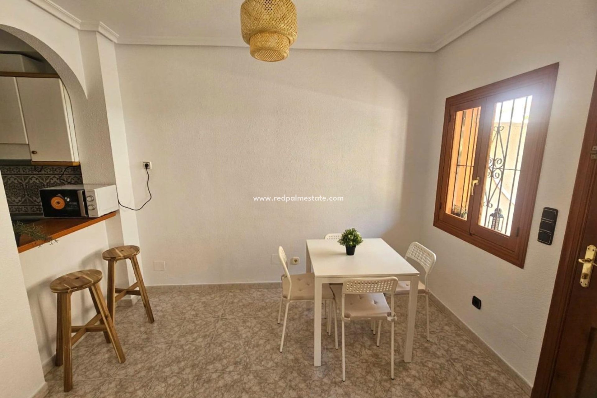 Återförsäljning - Bungalow -
Orihuela Costa - Playa Flamenca