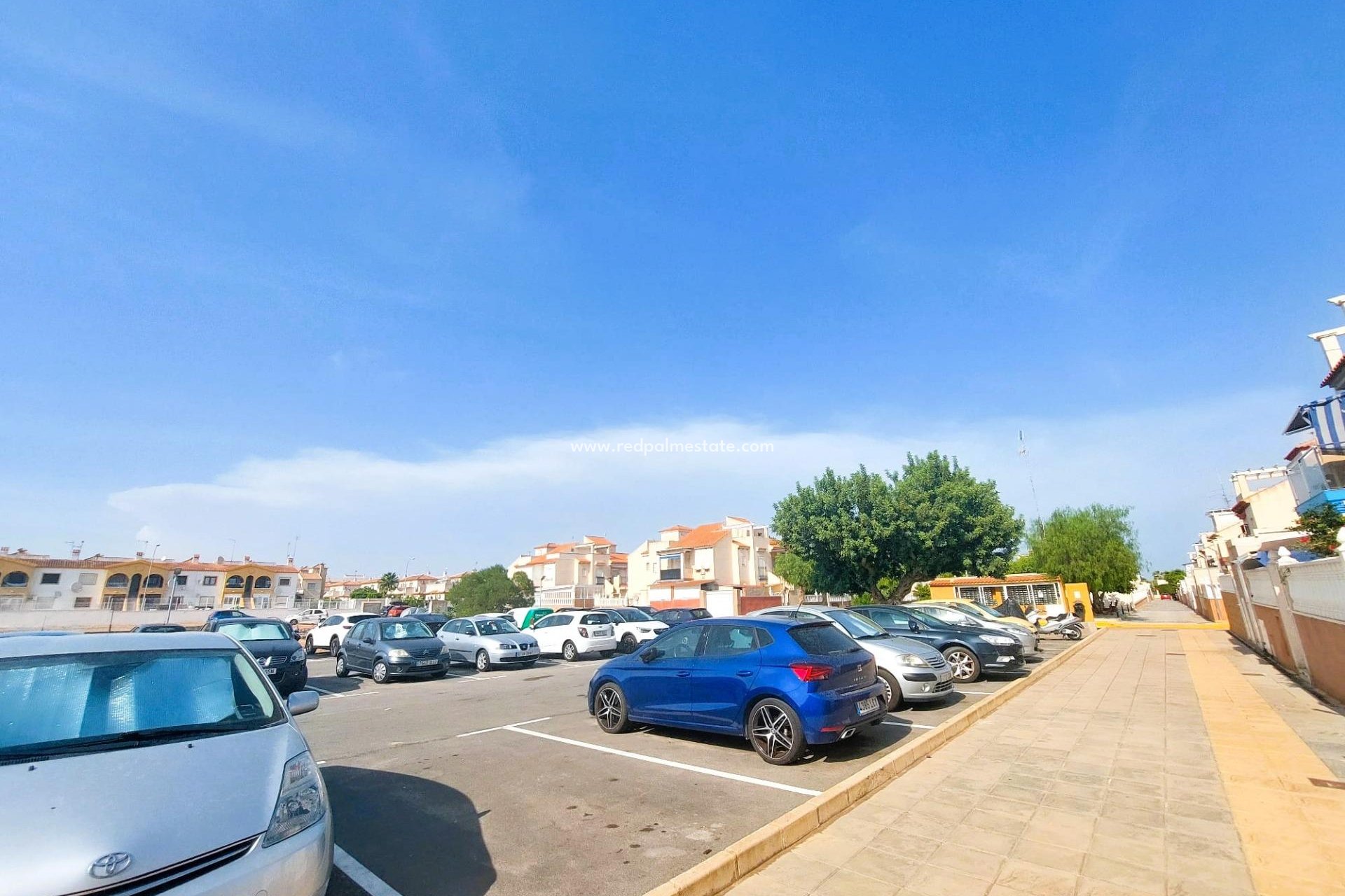 Återförsäljning - Bungalow -
Orihuela Costa - Playa Flamenca