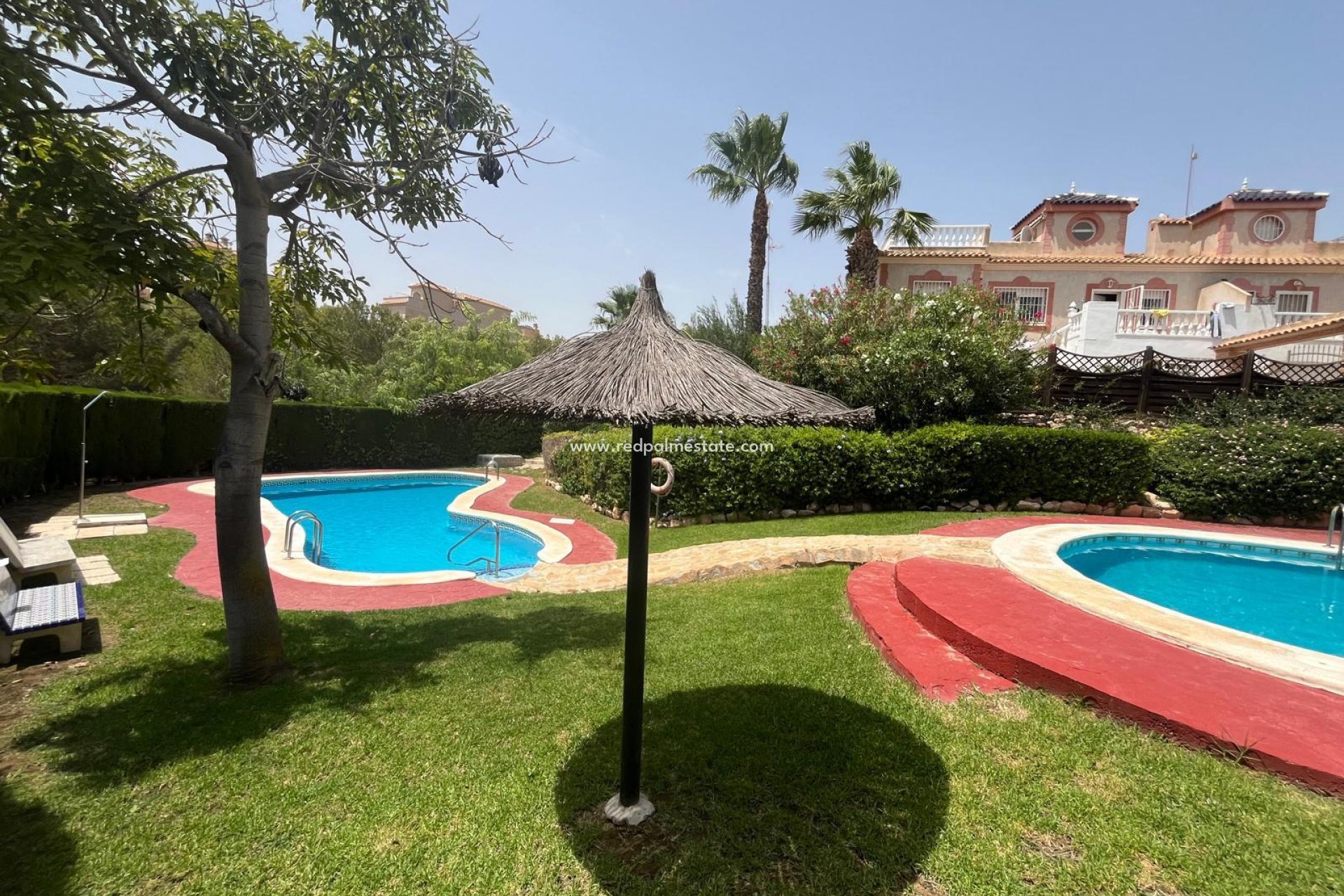 Återförsäljning - Bungalow -
Orihuela Costa - Punta Prima