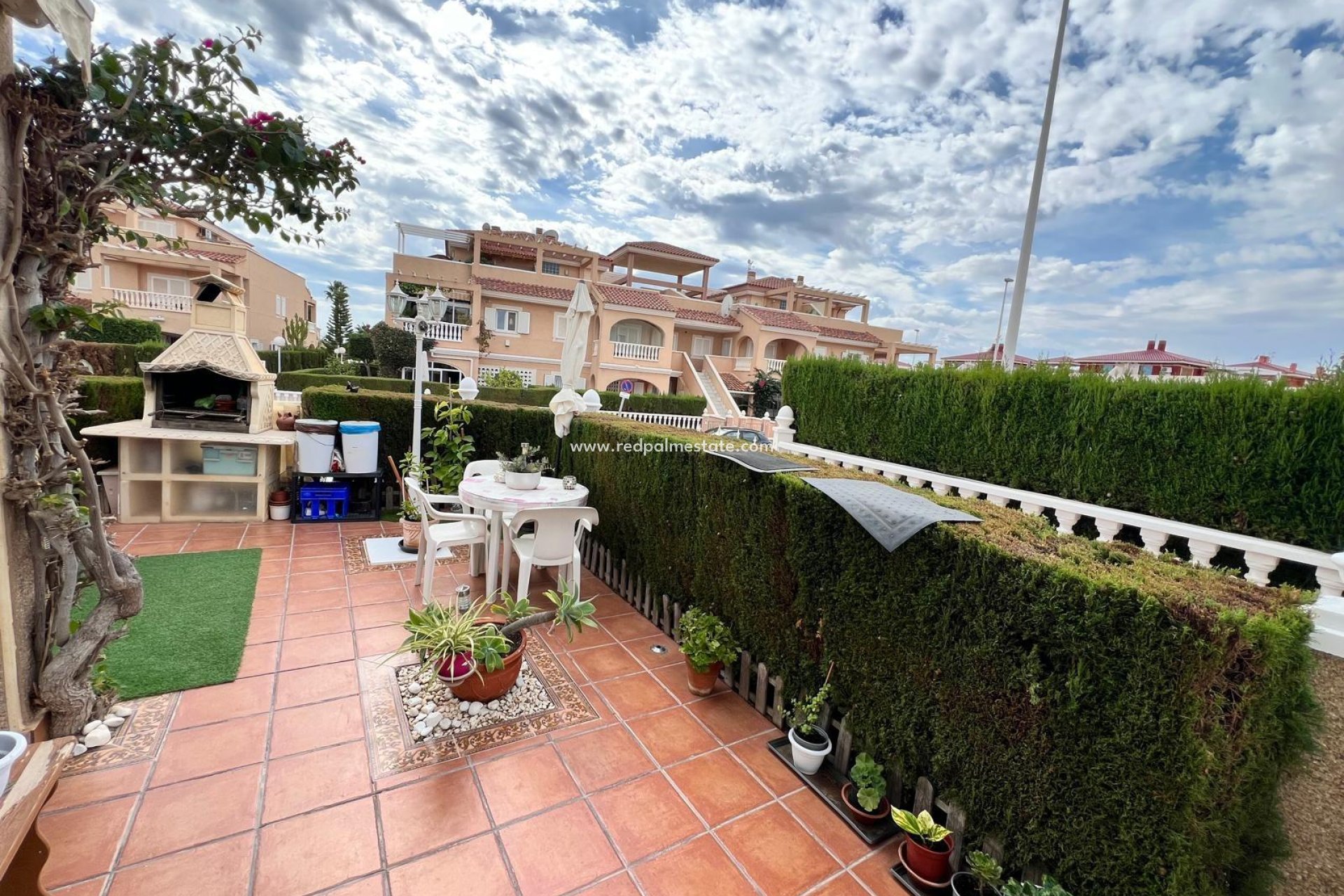 Återförsäljning - Bungalow -
Orihuela Costa - Punta Prima