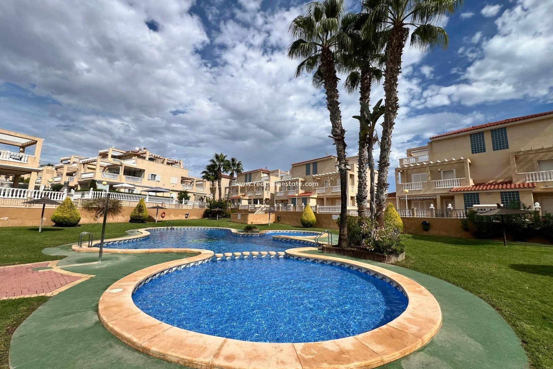 Återförsäljning - Bungalow -
Orihuela Costa - Punta Prima