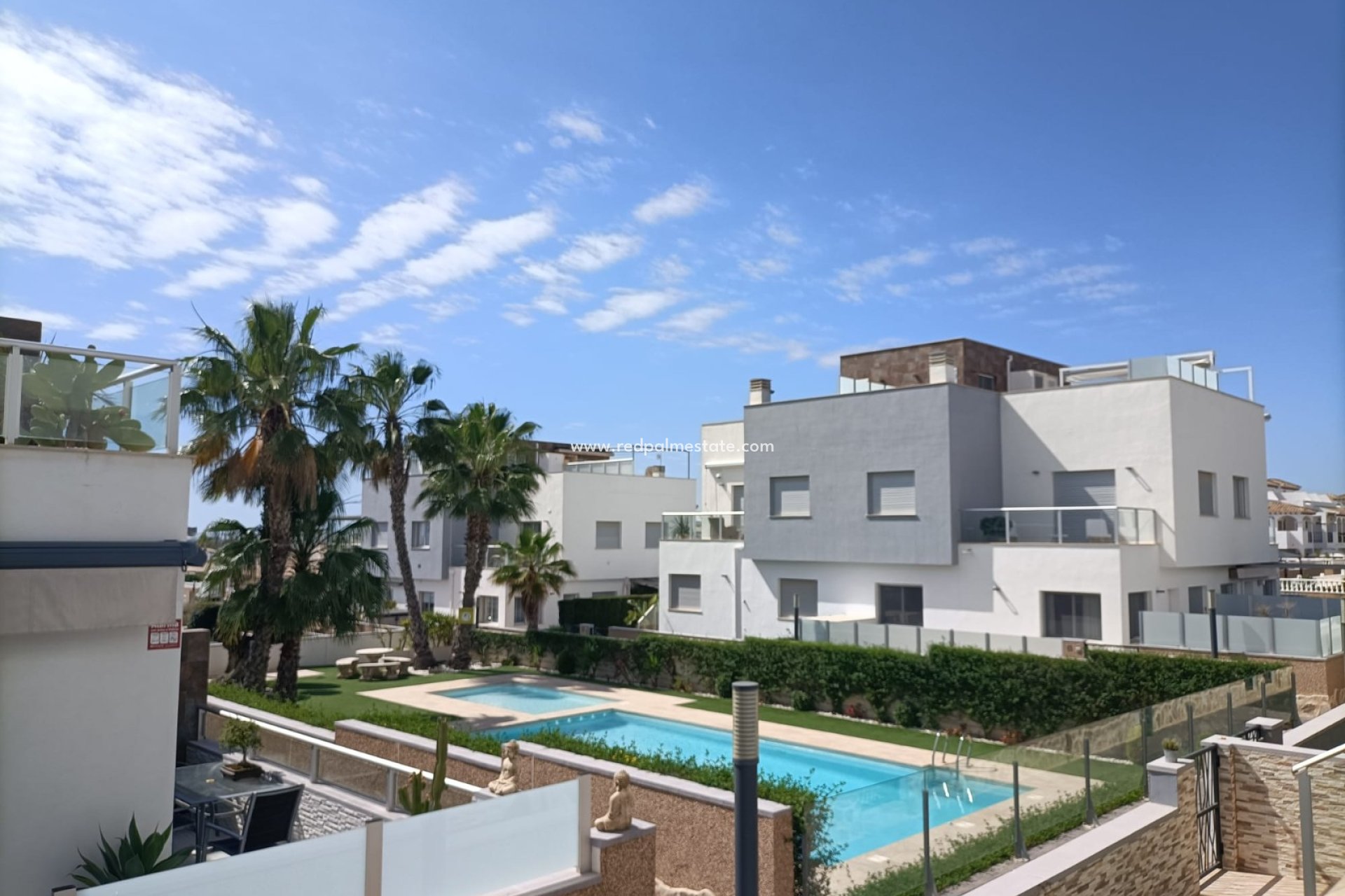 Återförsäljning - Bungalow -
Orihuela Costa - Punta prima