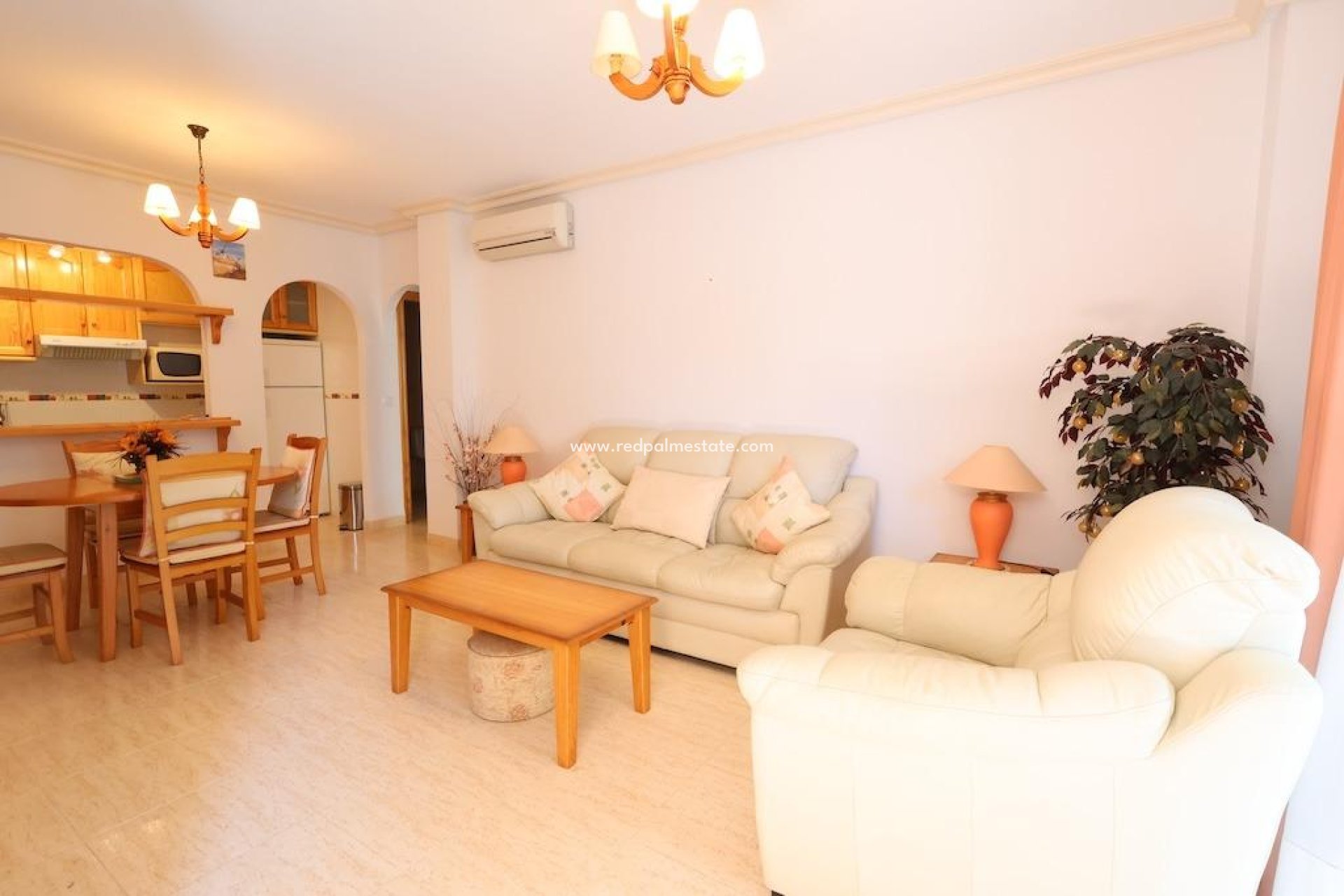 Återförsäljning - Bungalow -
Orihuela Costa - Punta prima