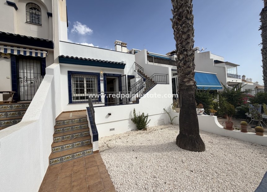 Återförsäljning - Bungalow -
Orihuela Costa - Rioja