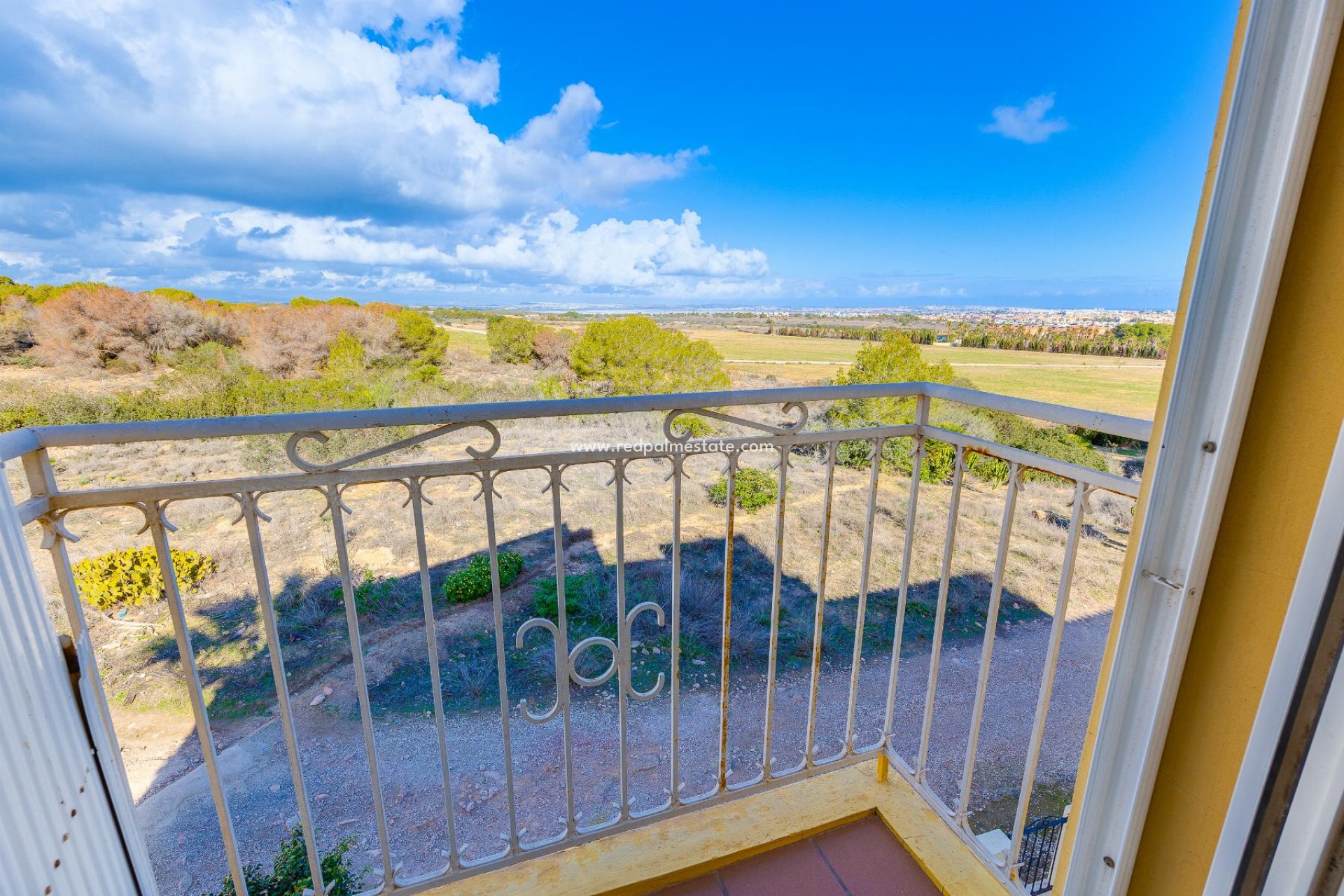 Återförsäljning - Bungalow -
Orihuela Costa - Villamartín