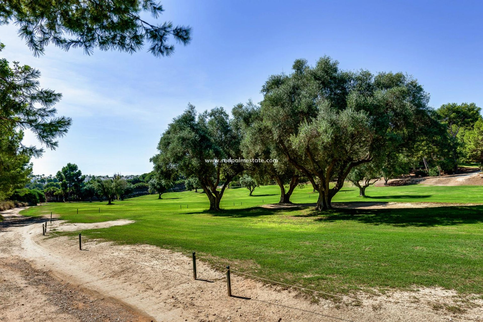 Återförsäljning - Bungalow -
Orihuela Costa - Villamartín