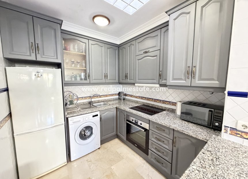 Återförsäljning - Bungalow -
Orihuela Costa - Villamartín