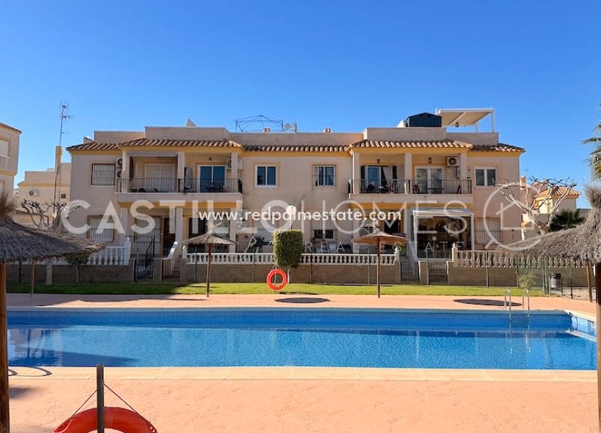 Återförsäljning - Bungalow -
Orihuela Costa - Villamartín