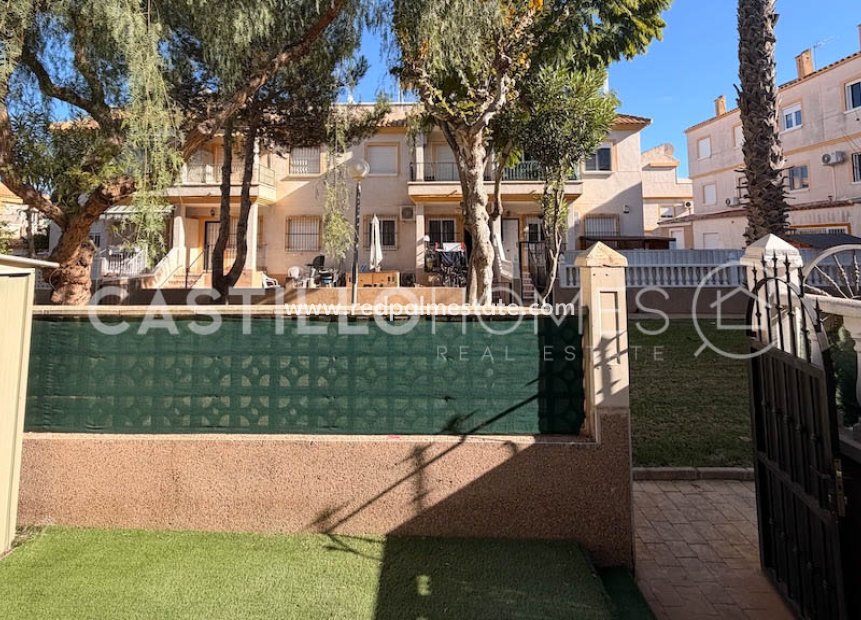 Återförsäljning - Bungalow -
Orihuela Costa - Villamartín