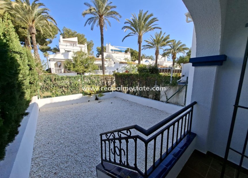 Återförsäljning - Bungalow -
Orihuela Costa - Villamartín