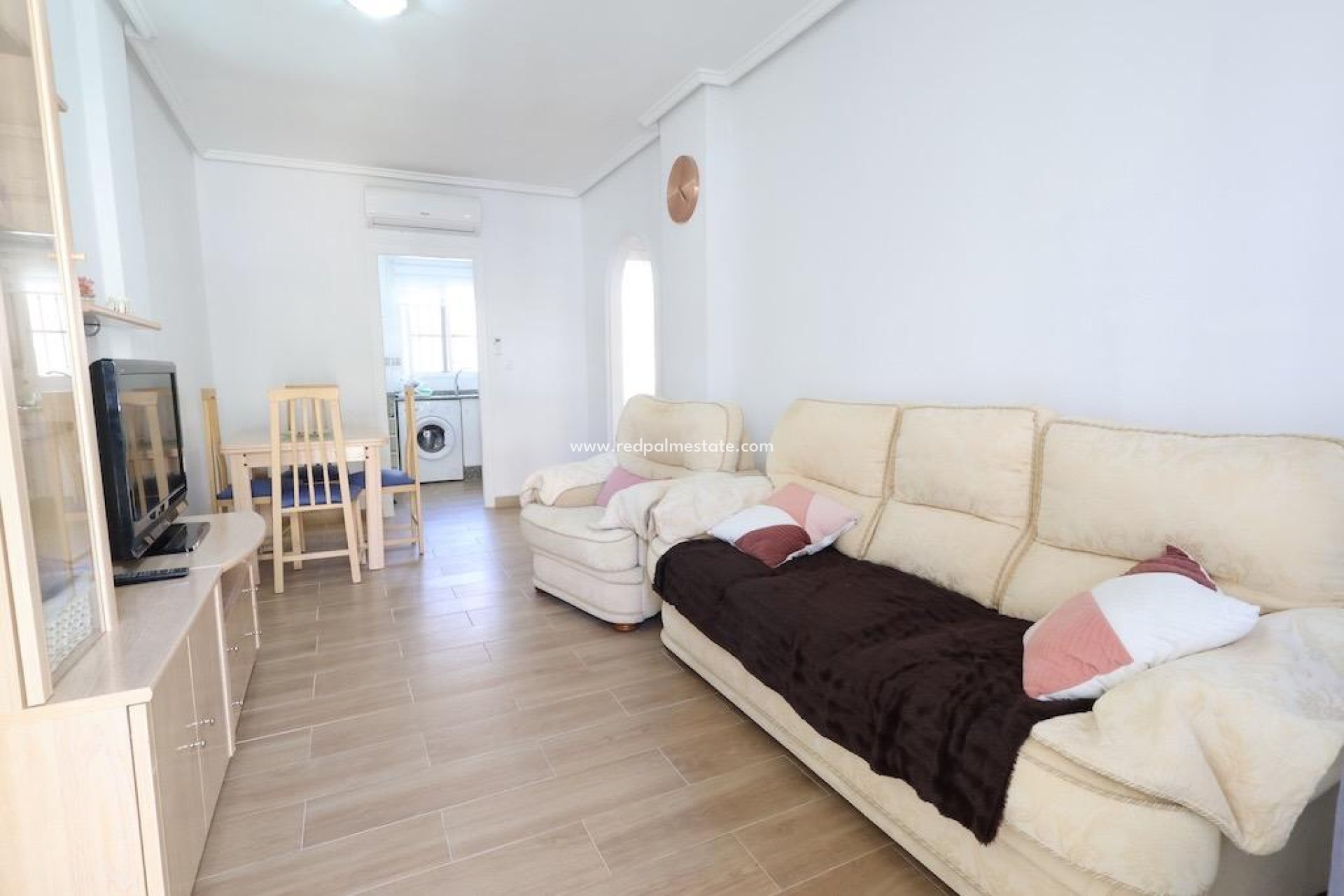 Återförsäljning - Bungalow -
Orihuela Costa - Villamartín