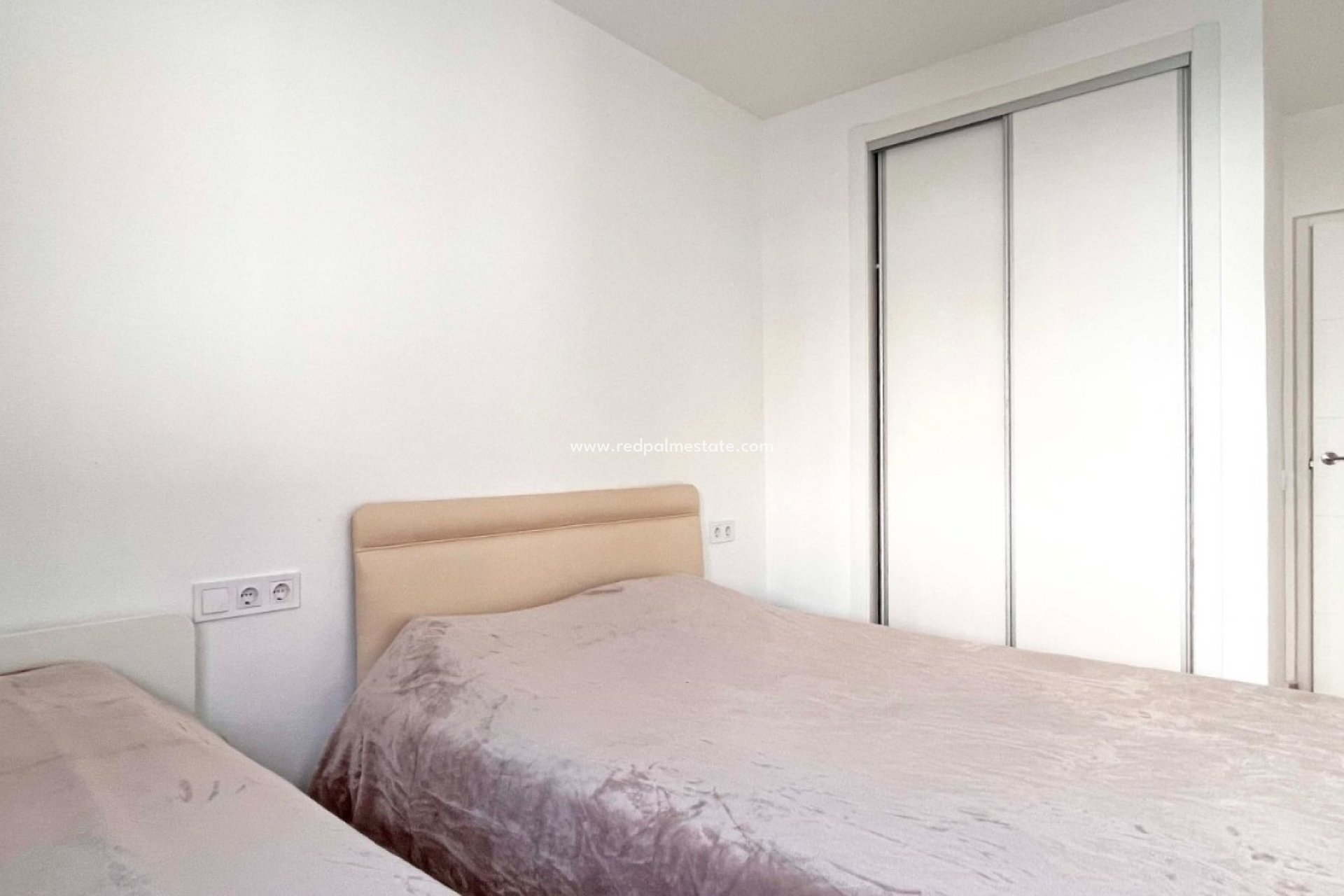 Återförsäljning - Bungalow -
Orihuela Costa