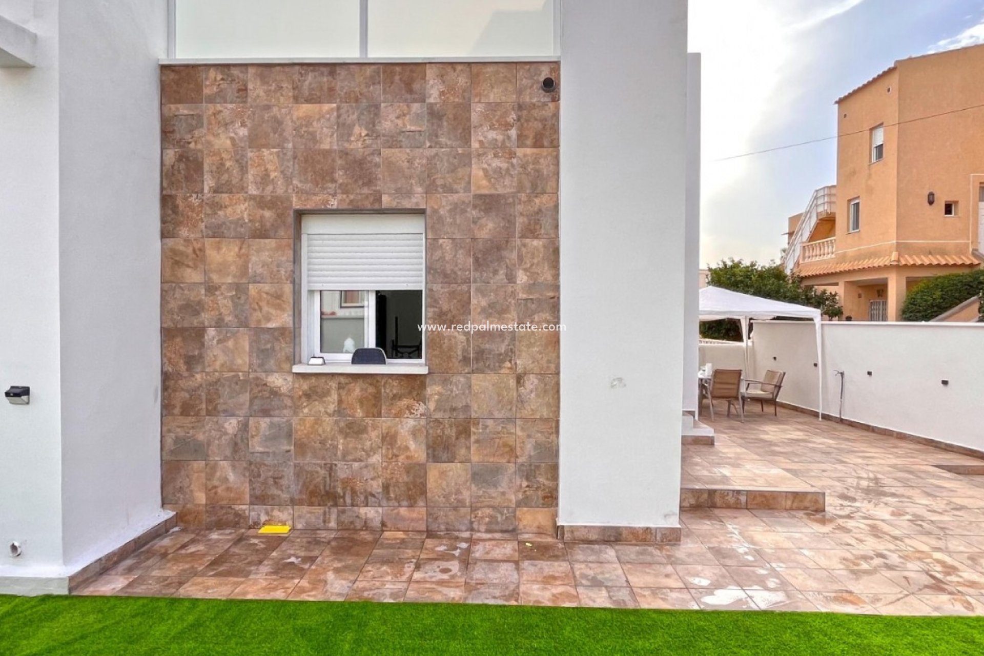 Återförsäljning - Bungalow -
Orihuela Costa