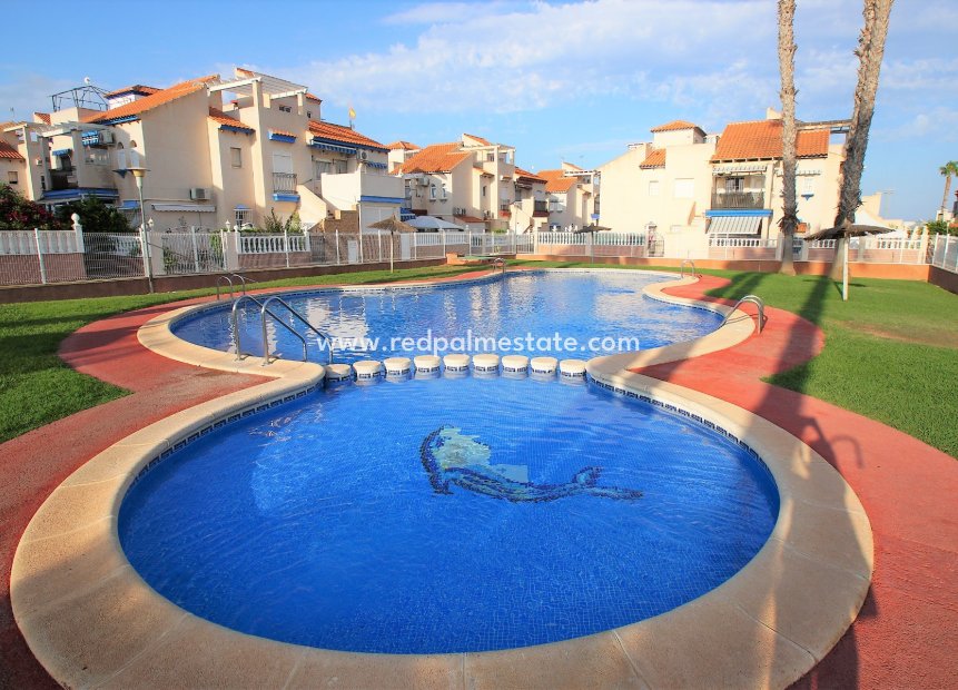 Återförsäljning - Bungalow -
Orihuela Costa