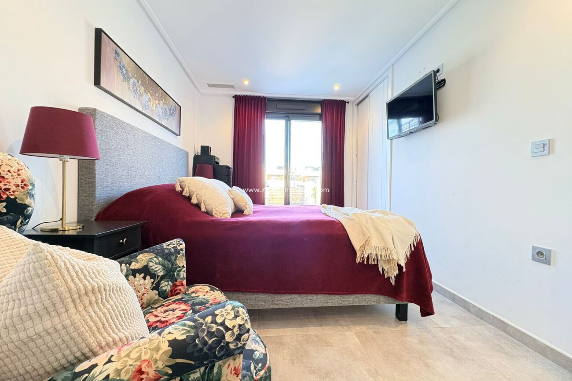 Återförsäljning - Bungalow -
Torre de la Horadada - Porto Marina