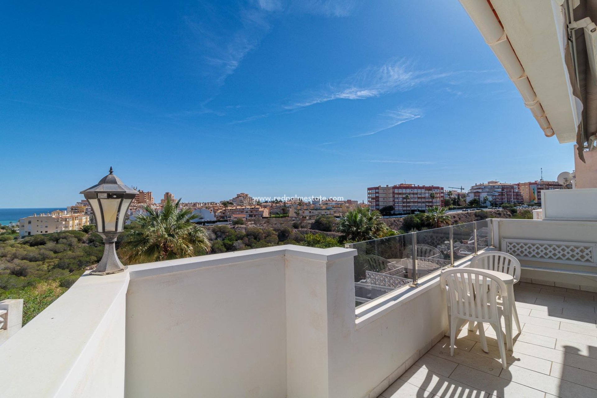 Återförsäljning - Bungalow -
Torrevieja - Aguas Nueva