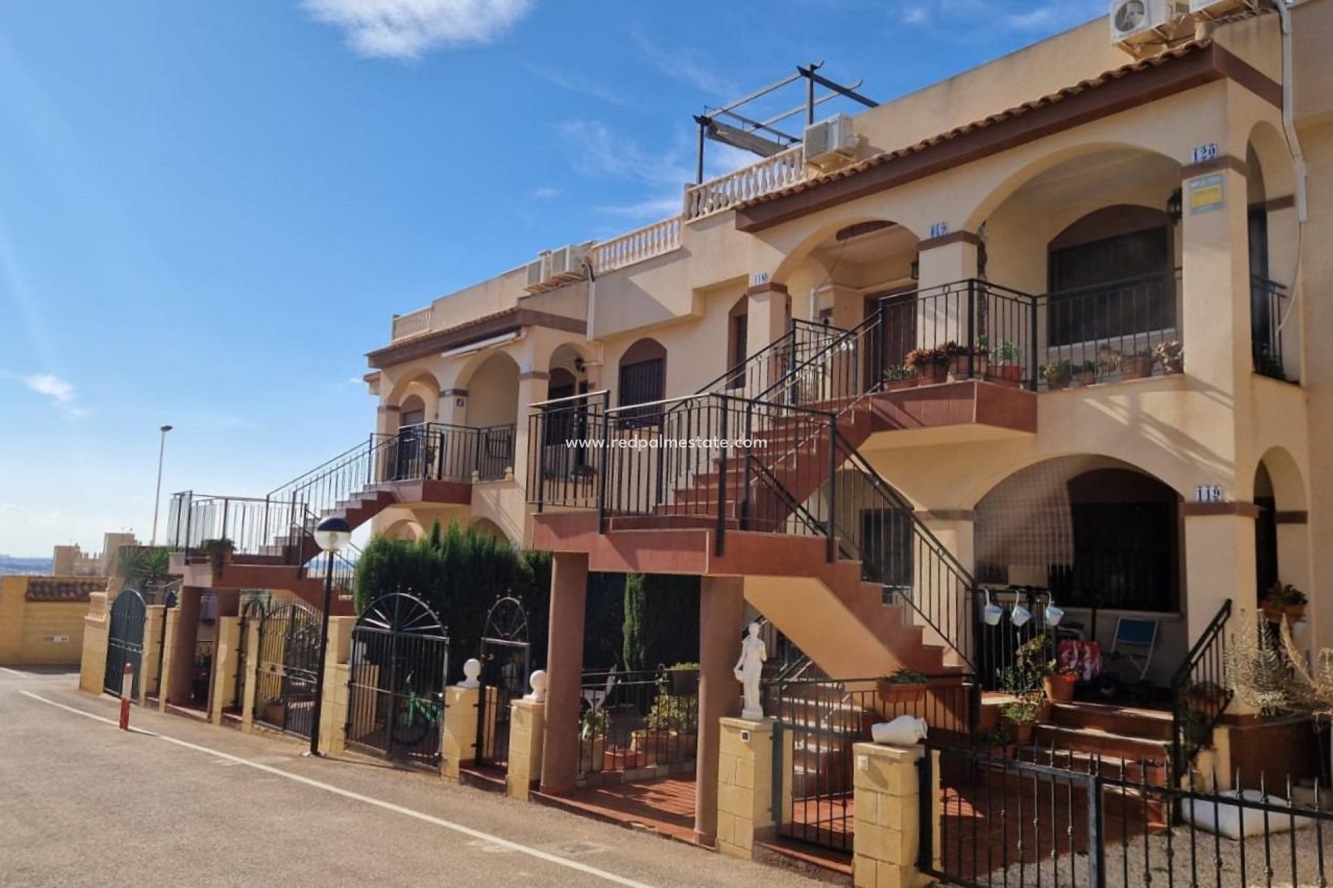 Återförsäljning - Bungalow -
Torrevieja - Aguas Nueva