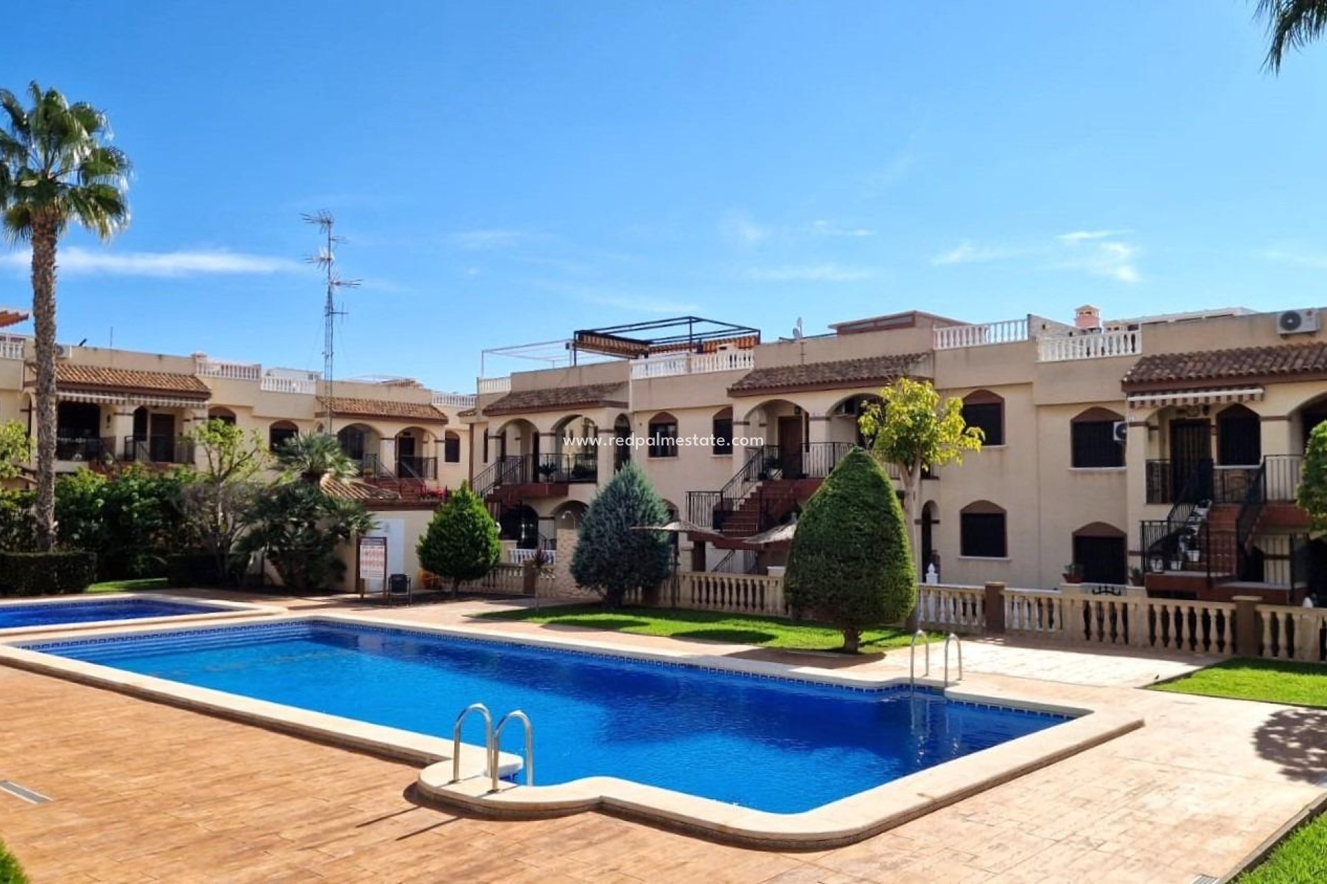 Återförsäljning - Bungalow -
Torrevieja - Aguas Nueva