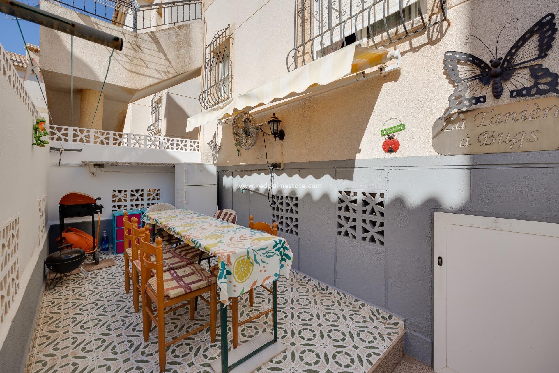 Återförsäljning - Bungalow -
Torrevieja - Aguas Nueva