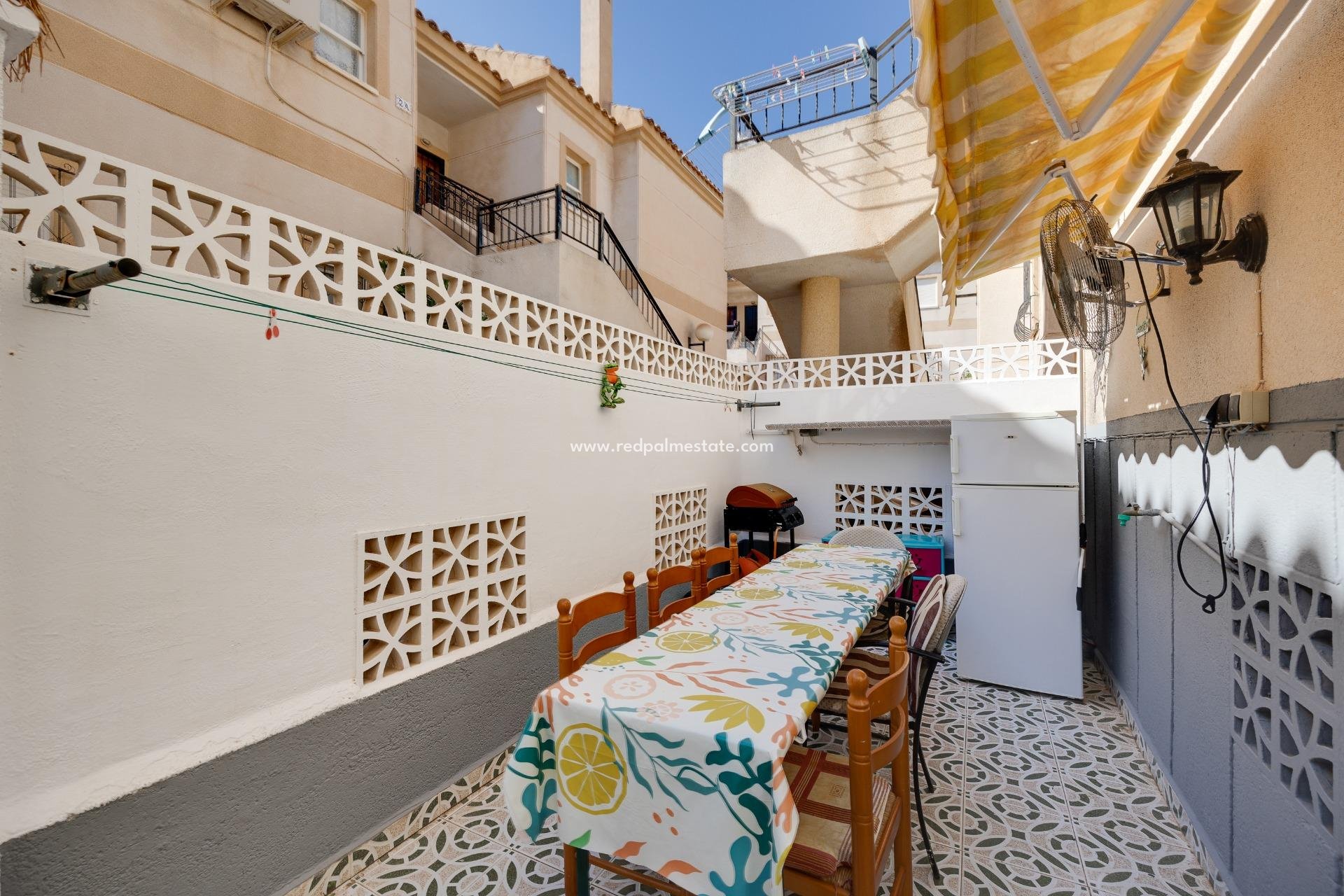 Återförsäljning - Bungalow -
Torrevieja - Aguas Nueva