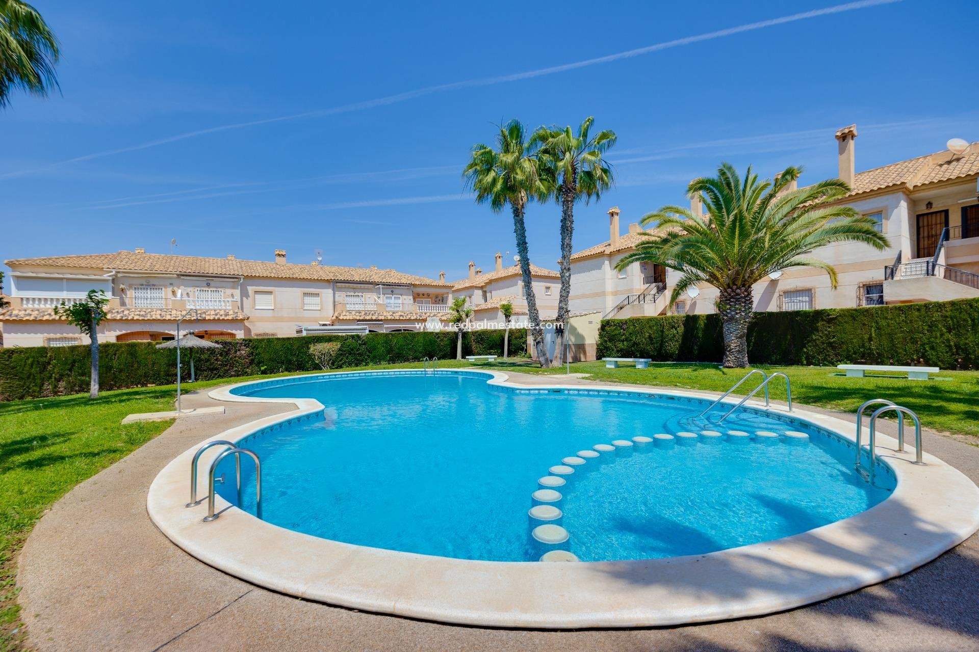 Återförsäljning - Bungalow -
Torrevieja - Aguas Nueva
