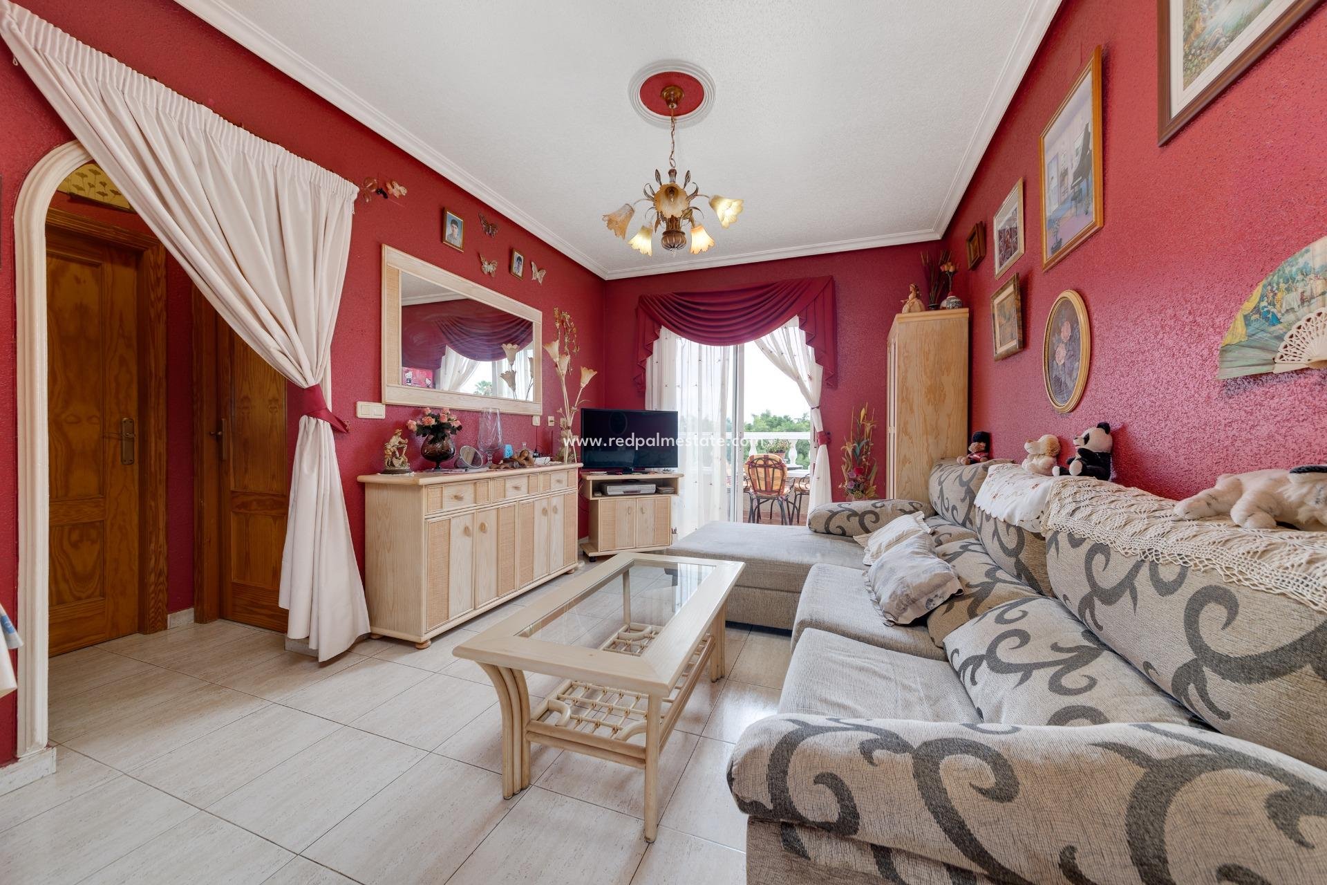 Återförsäljning - Bungalow -
Torrevieja - Aguas Nuevas 2