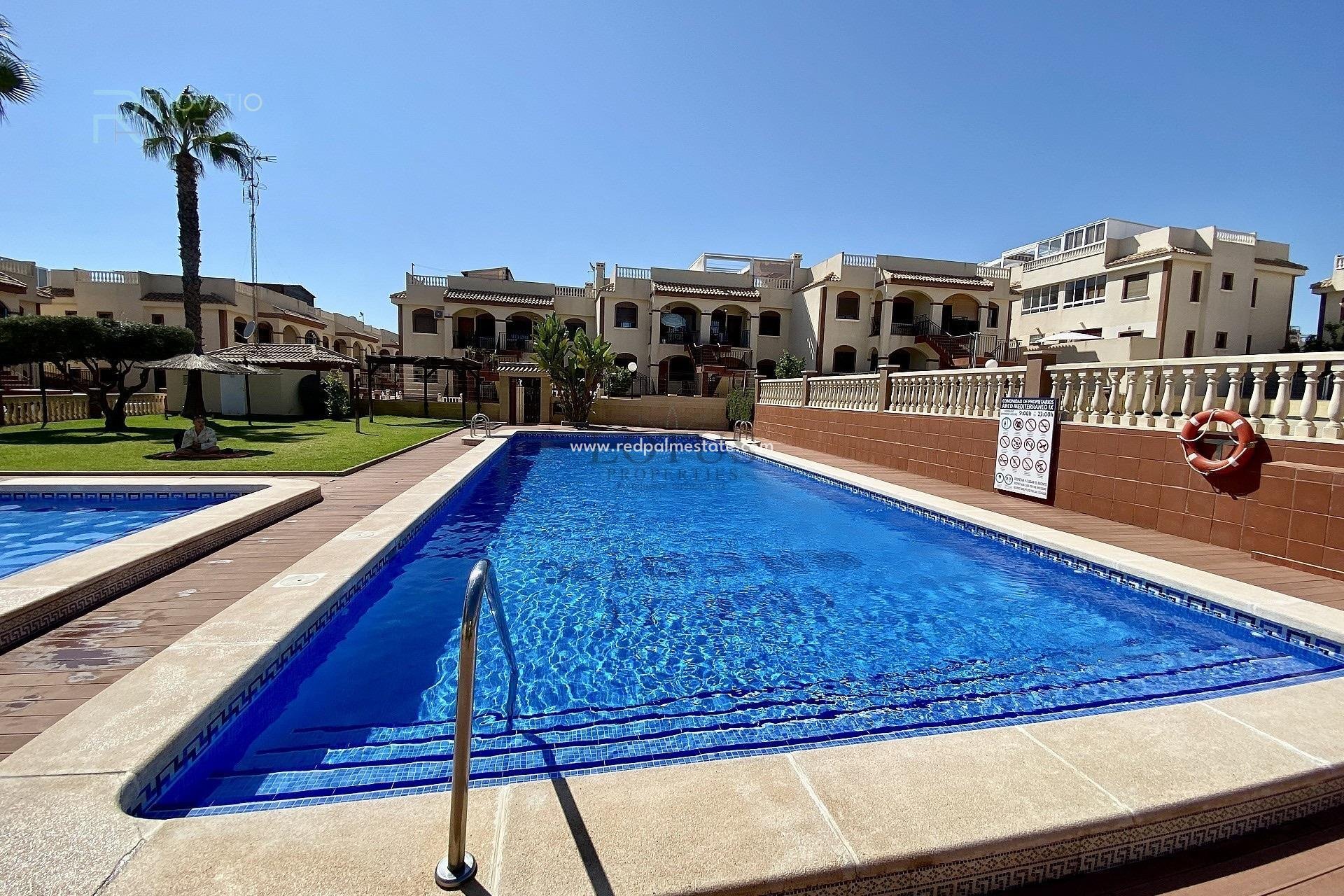 Återförsäljning - Bungalow -
Torrevieja - Aguas Nuevas