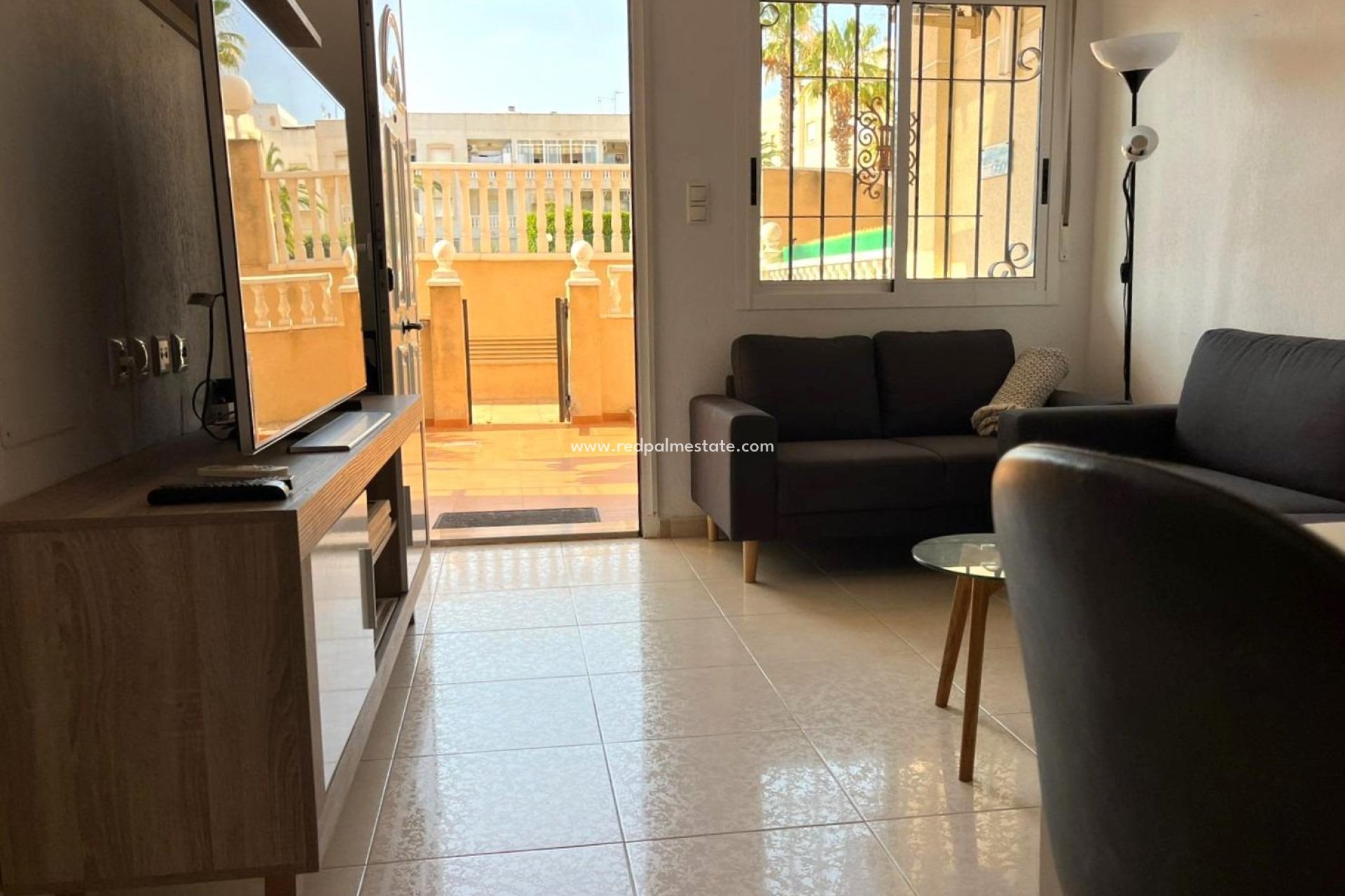 Återförsäljning - Bungalow -
Torrevieja - Centro Torrevieja