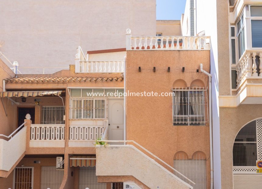 Återförsäljning - Bungalow -
Torrevieja - Centro Torrevieja