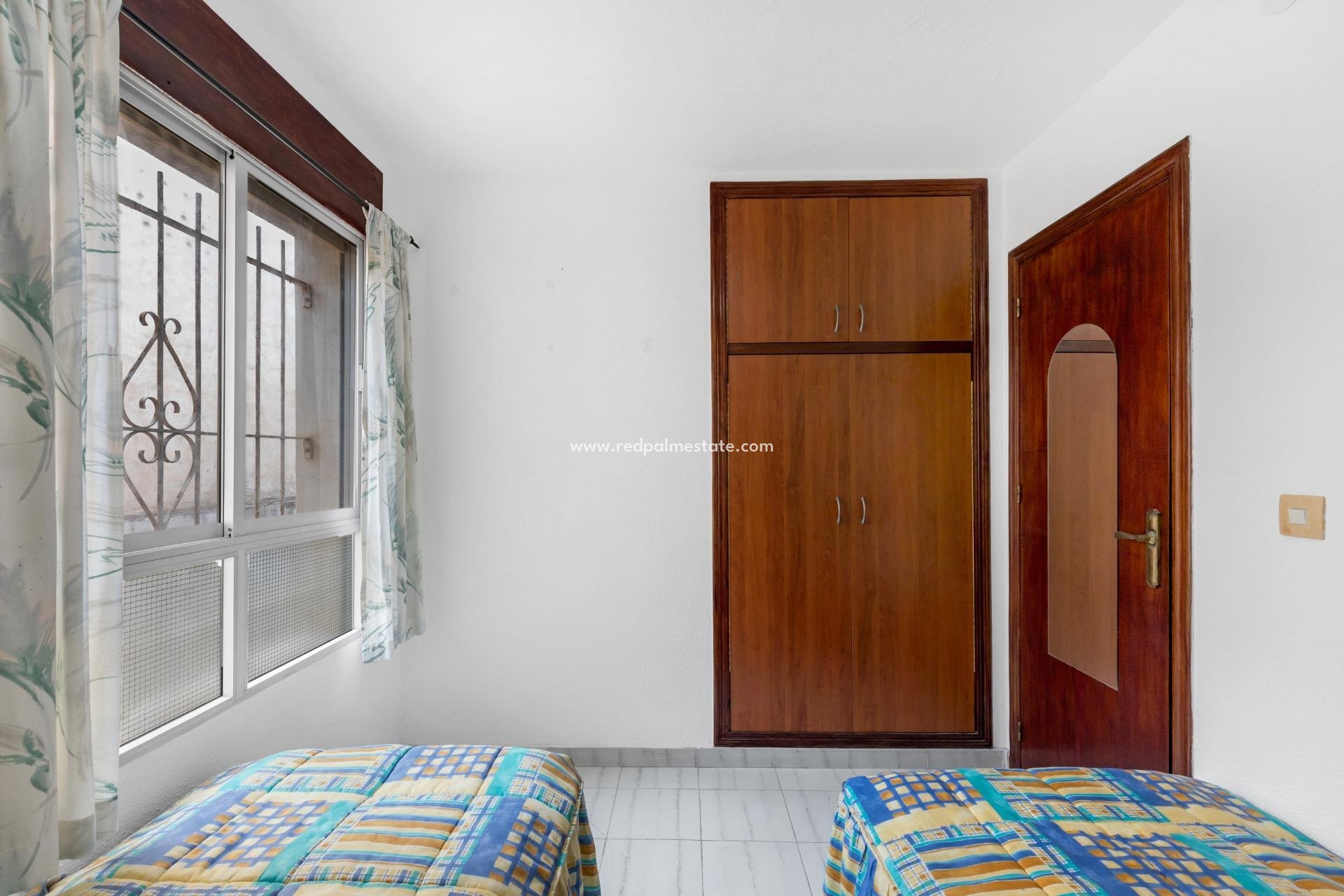 Återförsäljning - Bungalow -
Torrevieja - Centro Torrevieja