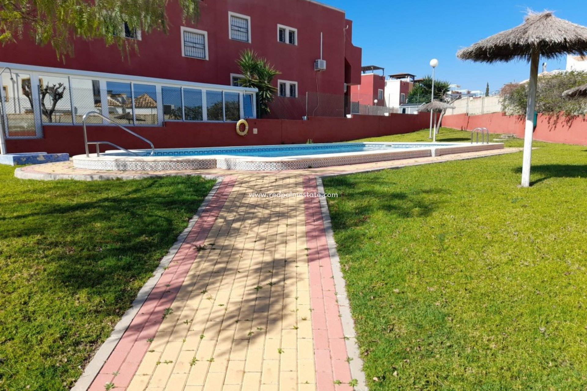 Återförsäljning - Bungalow -
Torrevieja - Costa Blanca